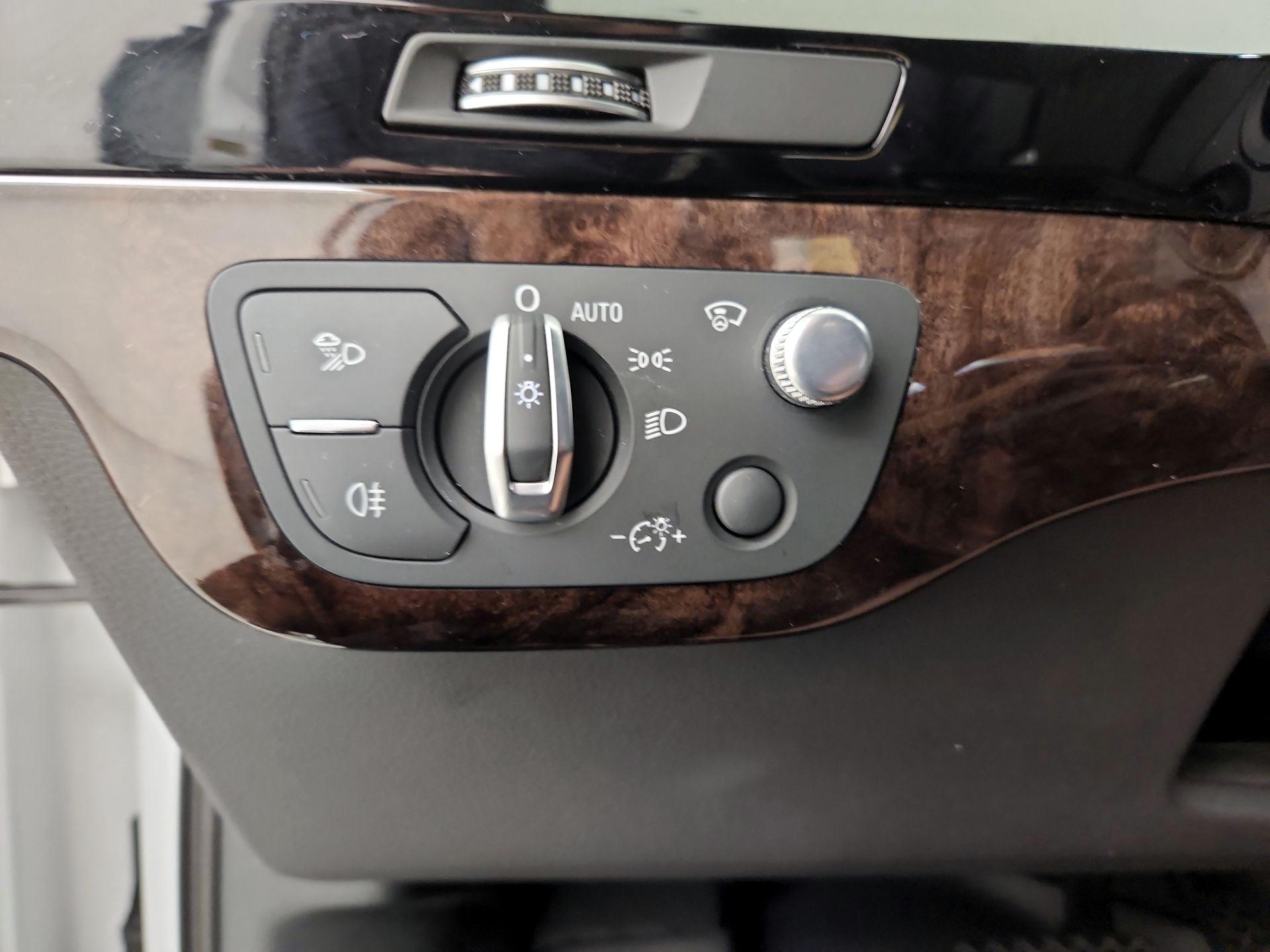 Thumbnail: 2019 Audi Q7 - 13