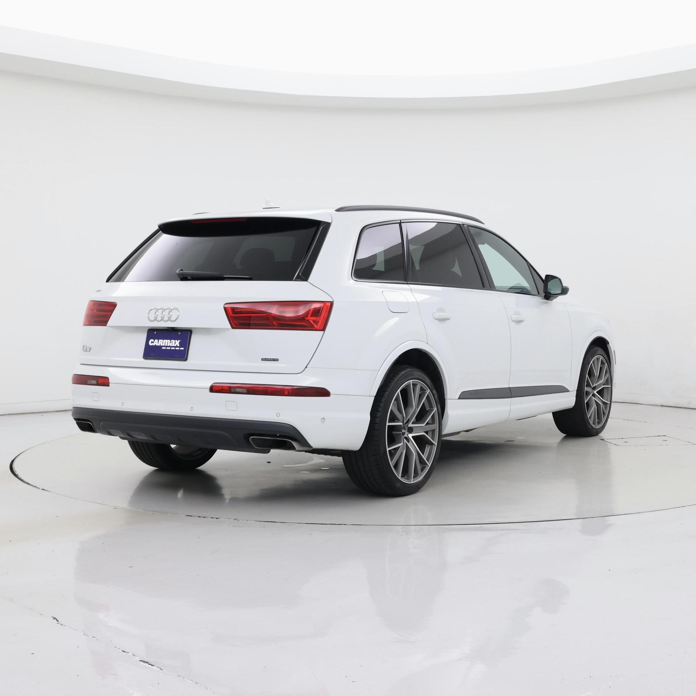 Thumbnail: 2019 Audi Q7 - 8