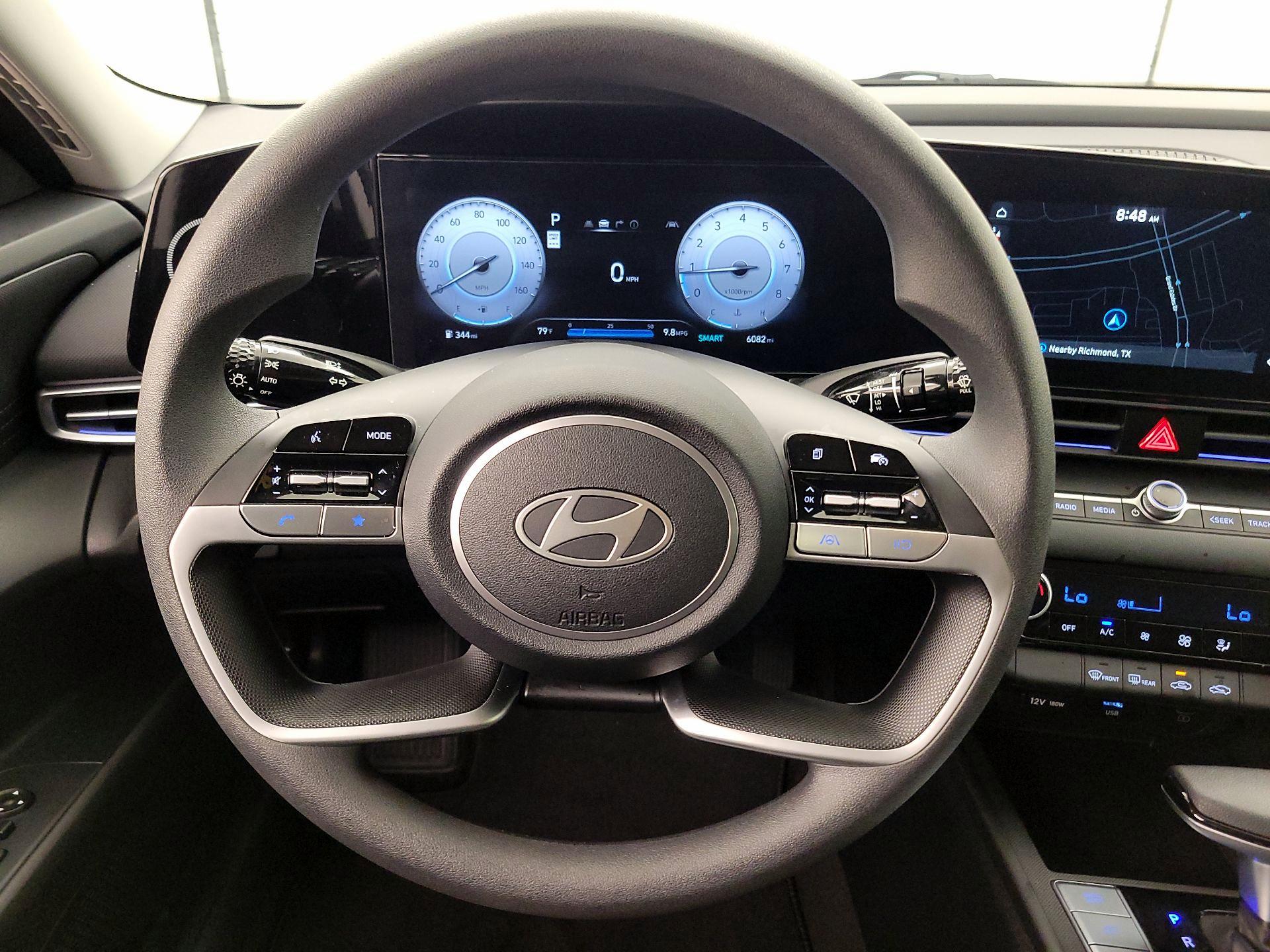 Thumbnail: 2024 Hyundai Elantra - 10