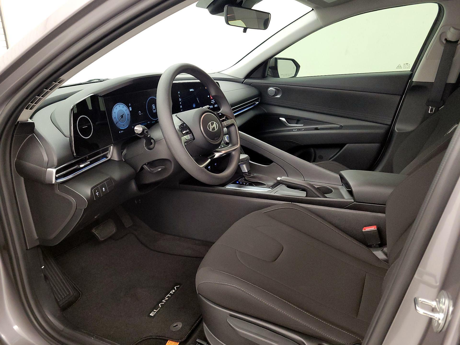 Thumbnail: 2024 Hyundai Elantra - 11