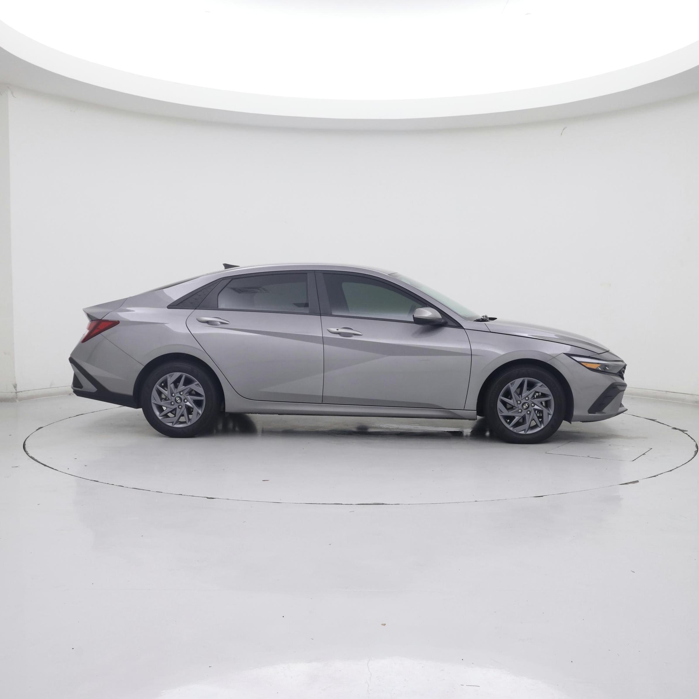 Thumbnail: 2024 Hyundai Elantra - 7