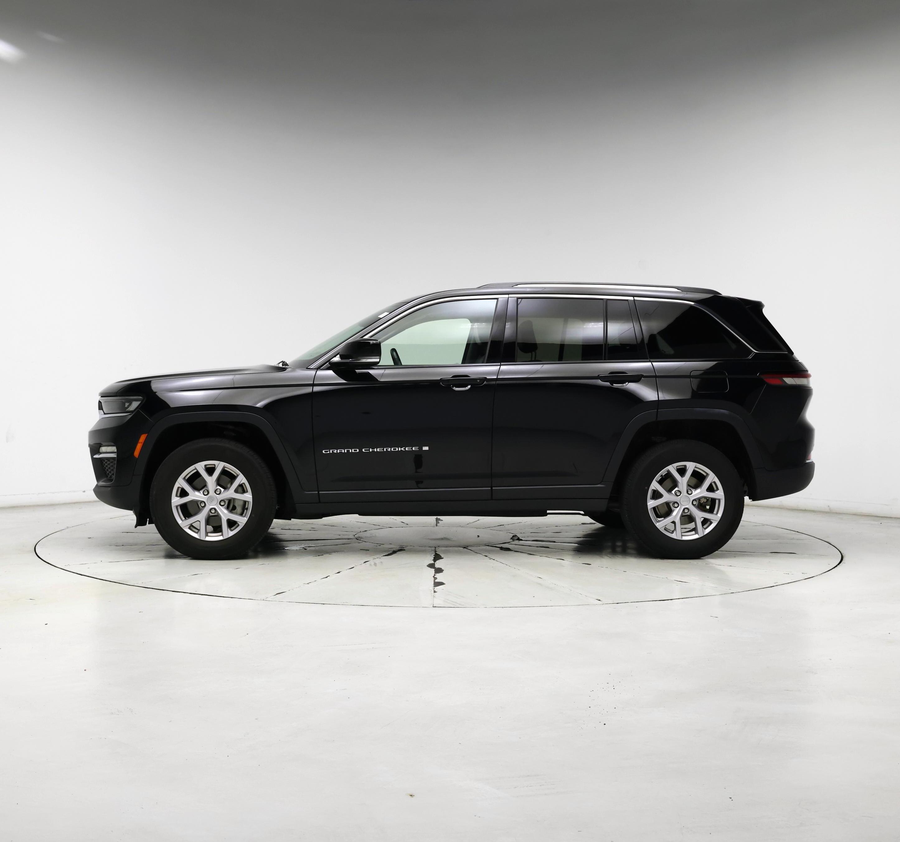 Thumbnail: 2022 Jeep Grand Cherokee - 3