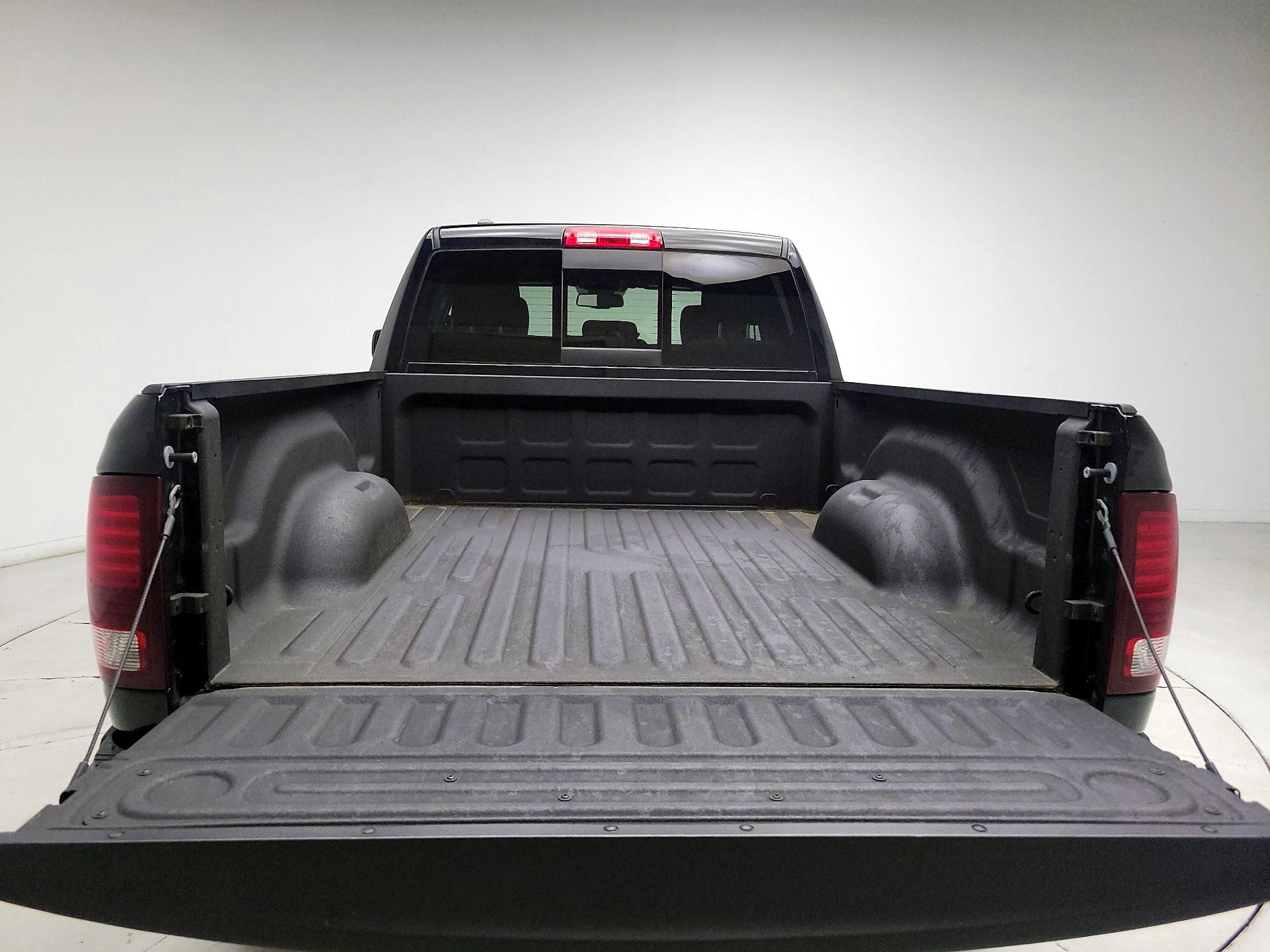Thumbnail: 2022 RAM 1500 Classic - 20