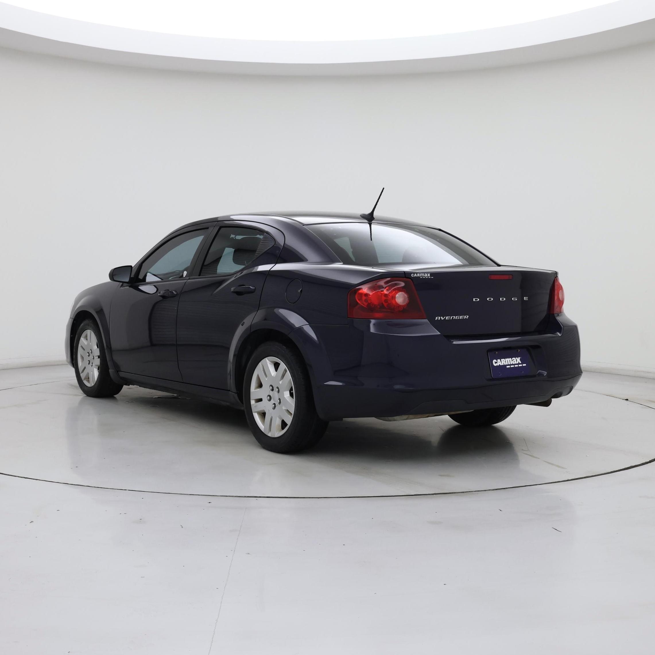 Thumbnail: 2014 Dodge Avenger - 2