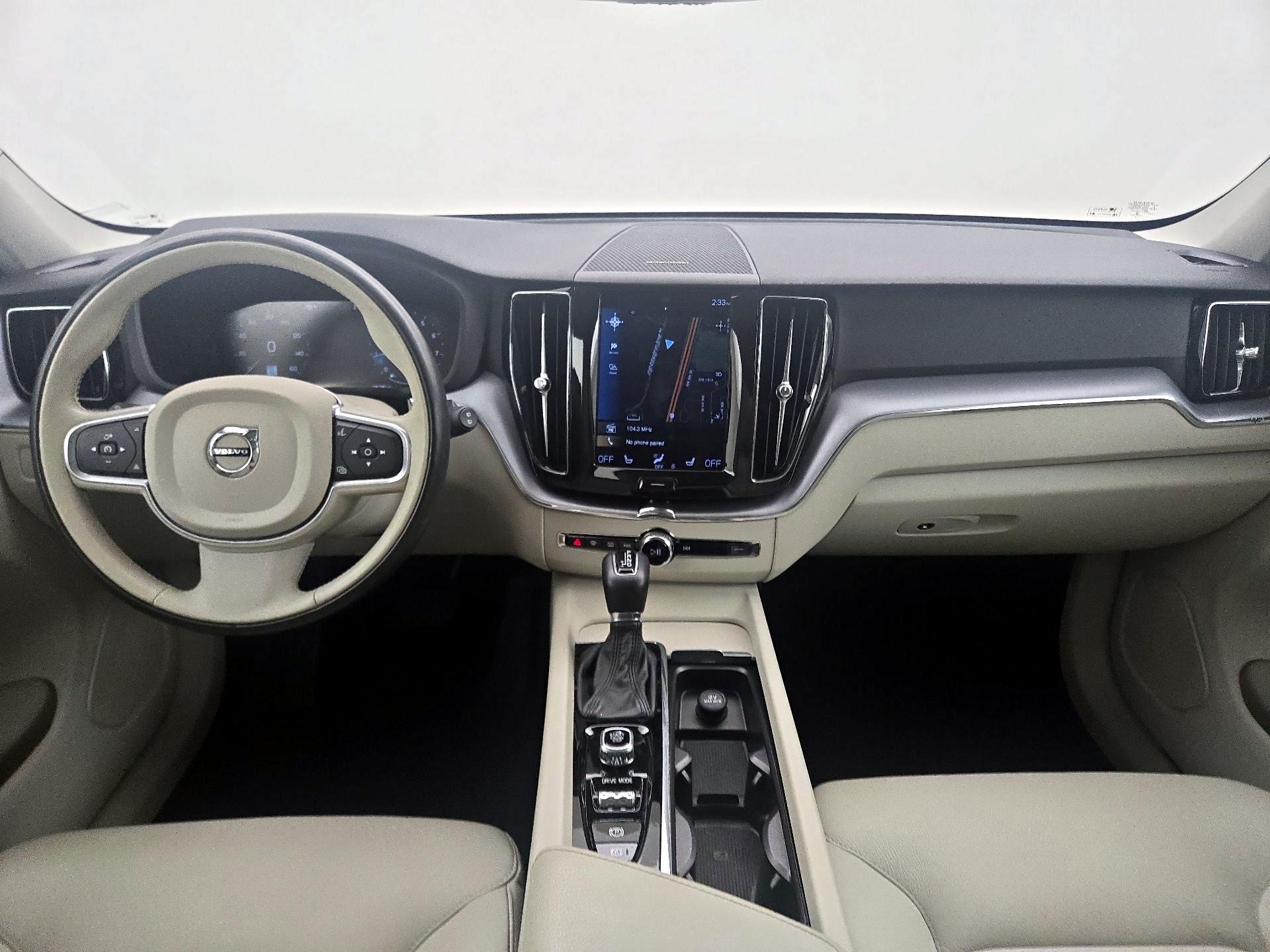Thumbnail: 2020 Volvo XC60 - 9