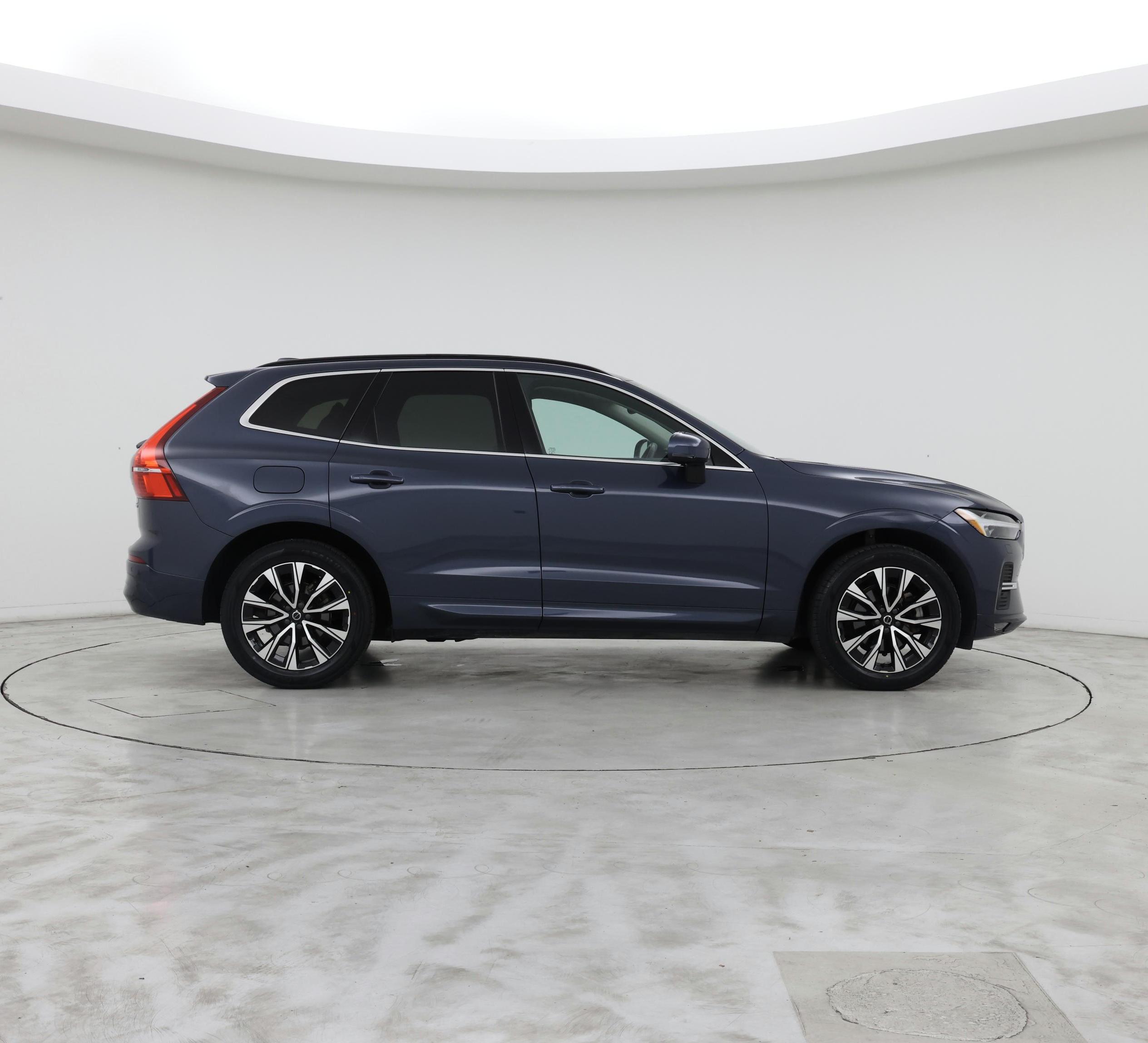 Thumbnail: 2023 Volvo XC60 - 7