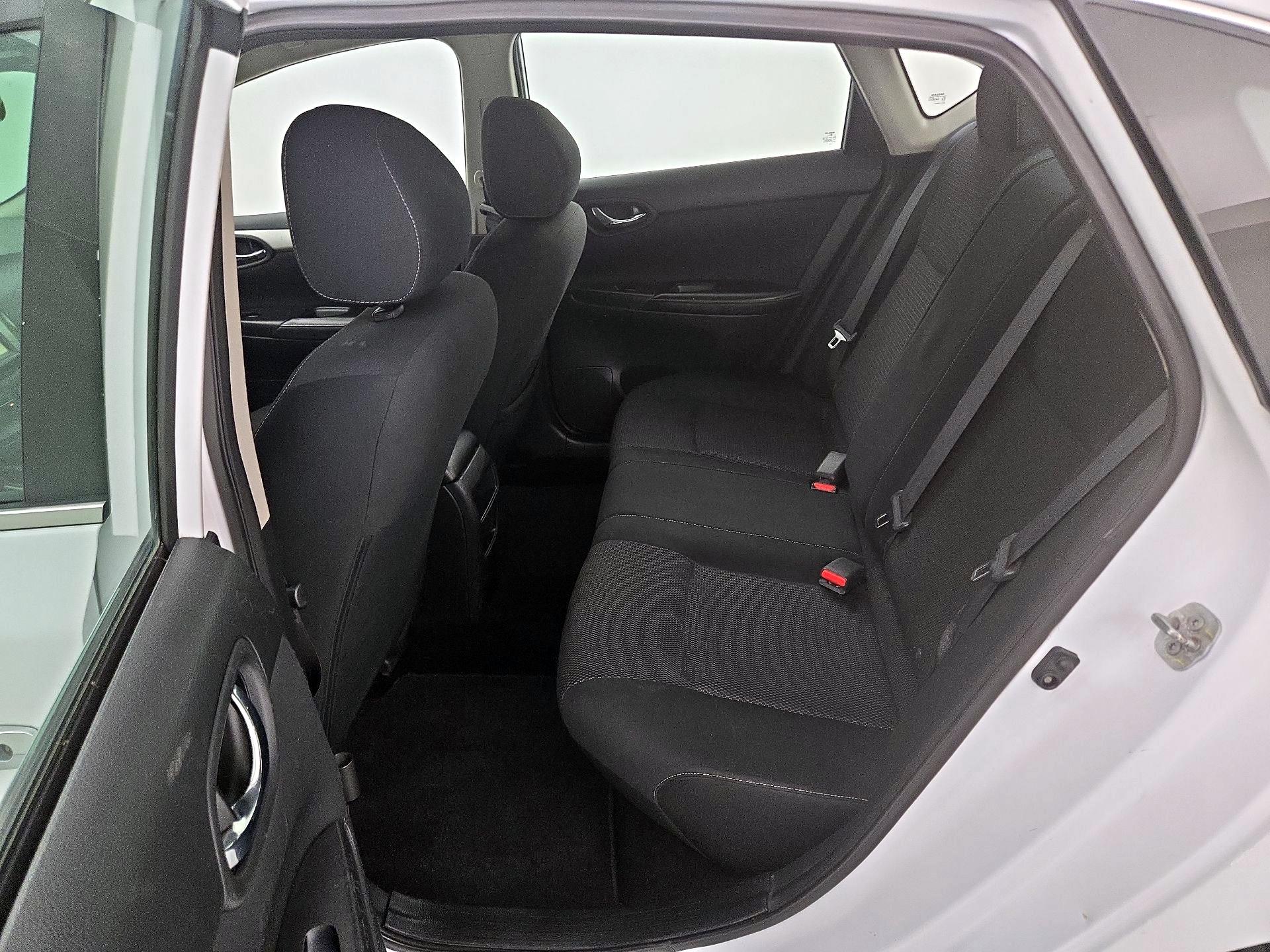 Thumbnail: 2019 Nissan Sentra - 19
