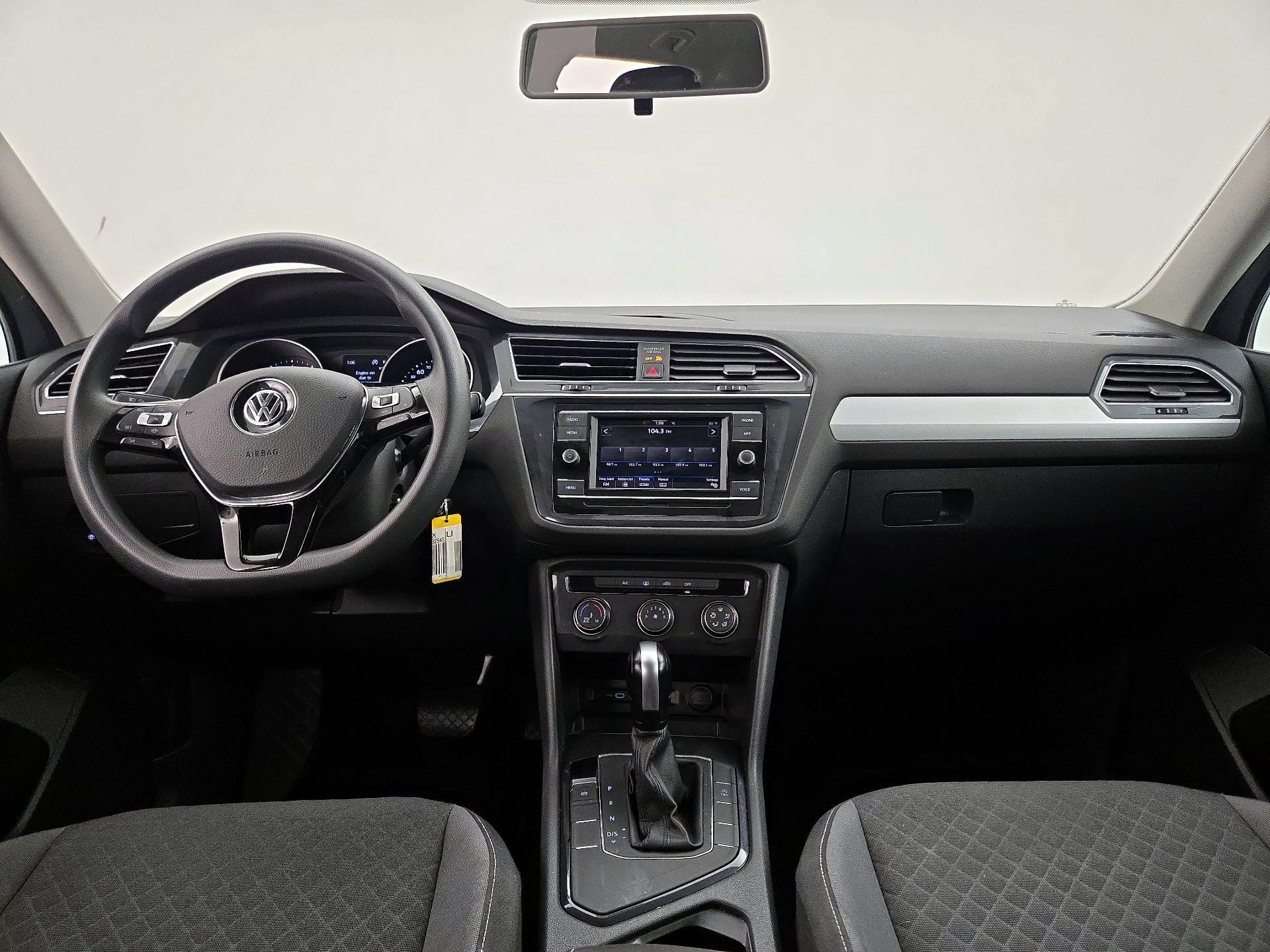 Thumbnail: 2021 Volkswagen Tiguan - 9
