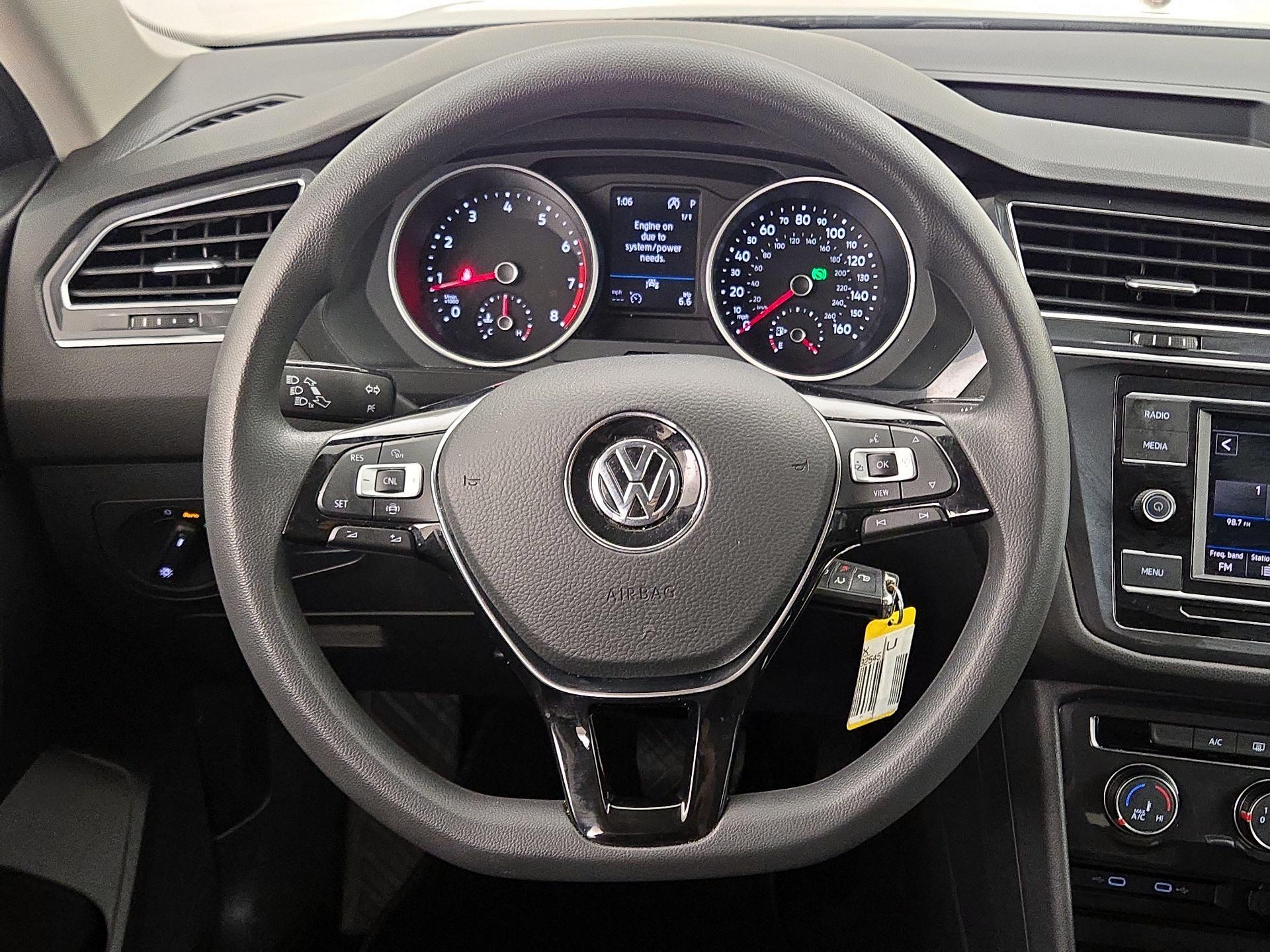 Thumbnail: 2021 Volkswagen Tiguan - 10