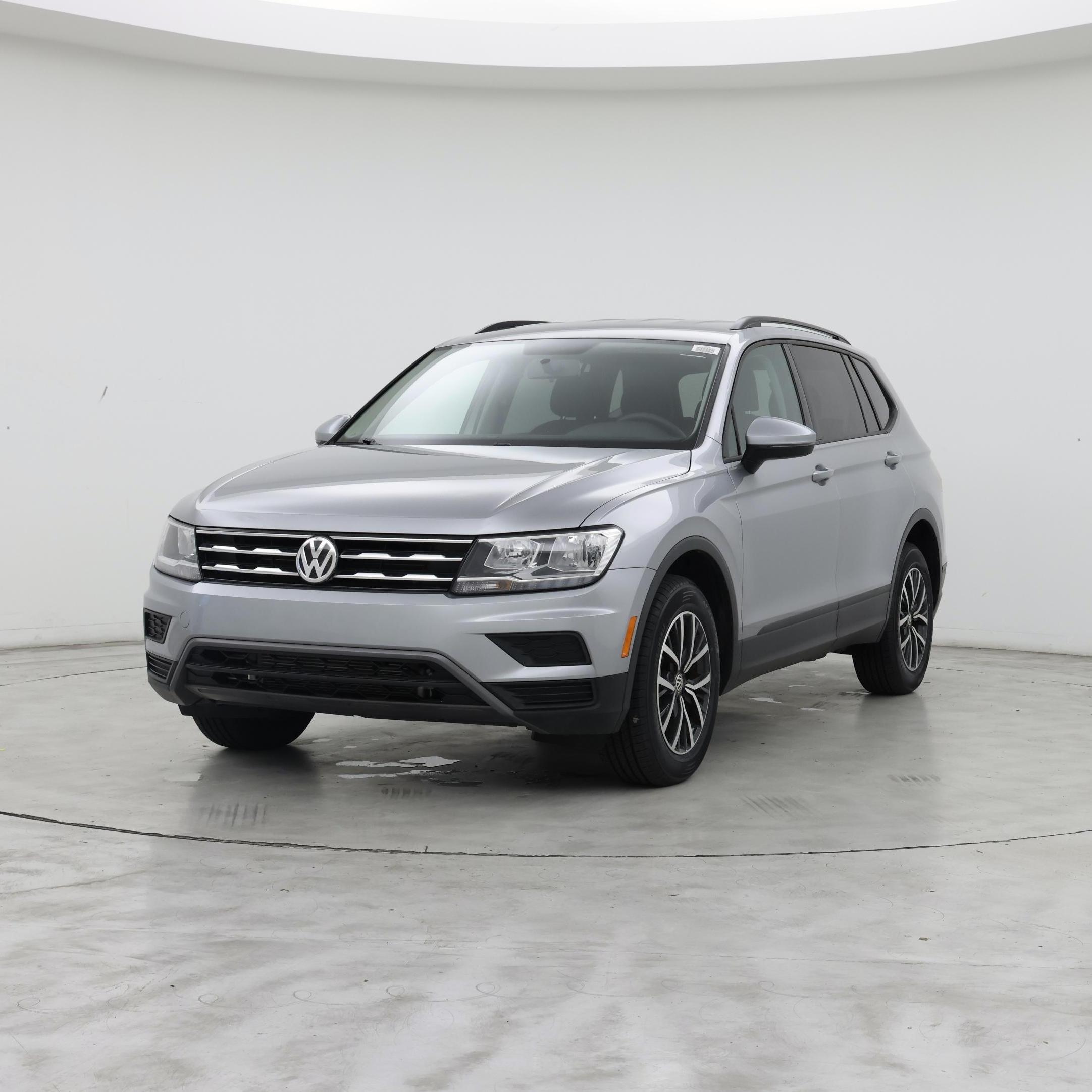 Thumbnail: 2021 Volkswagen Tiguan - 4
