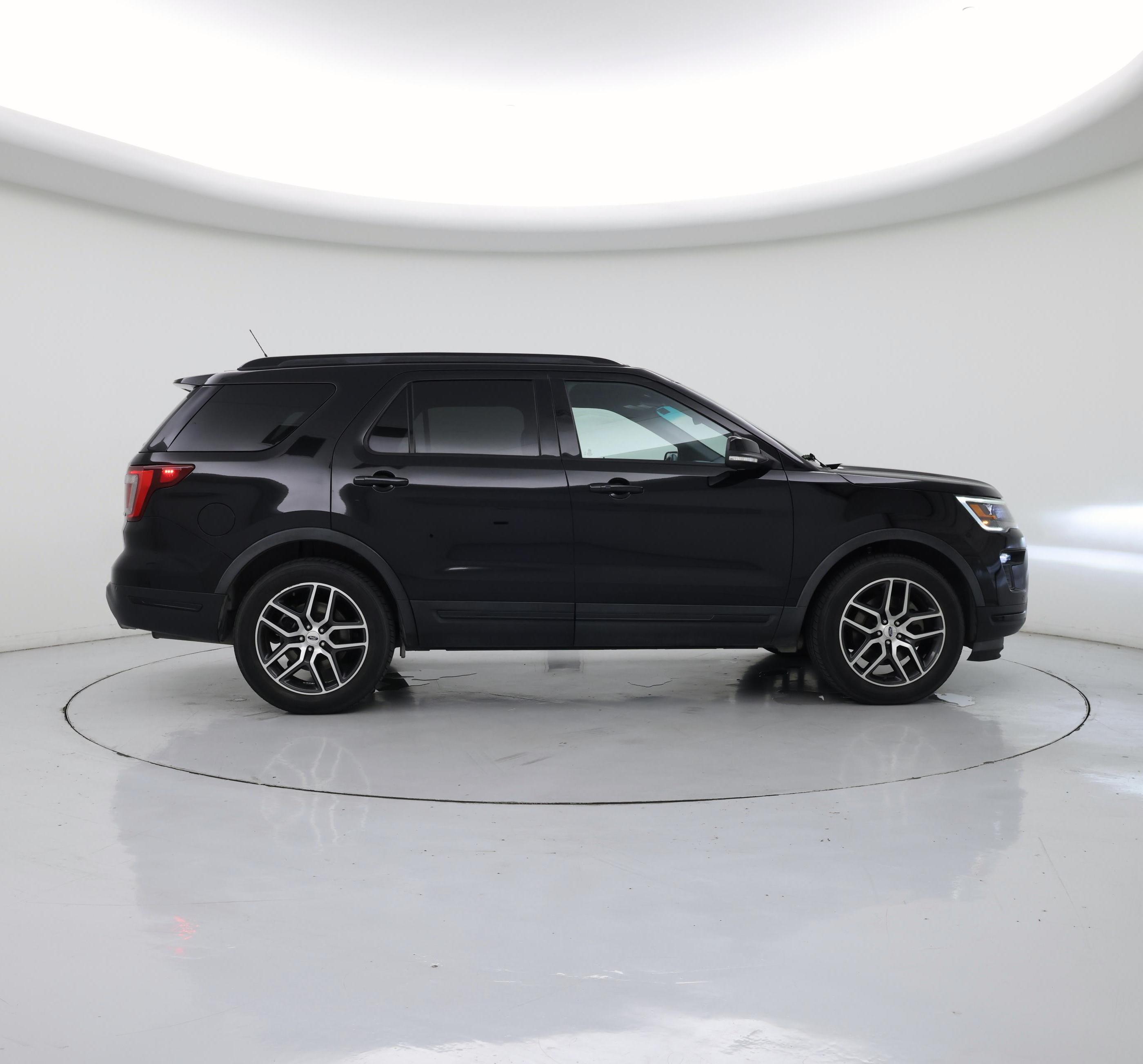 Thumbnail: 2018 Ford Explorer - 7