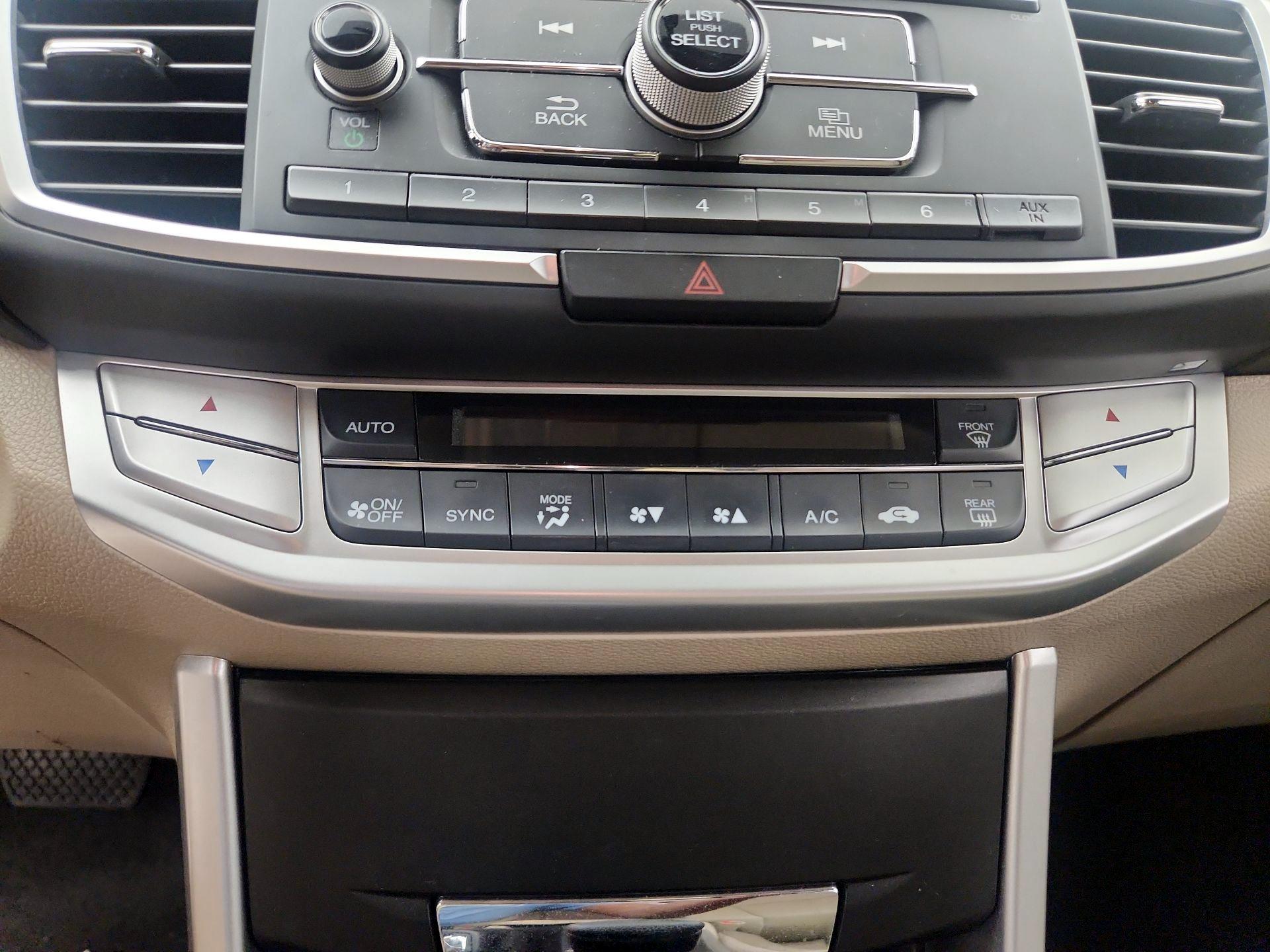 Thumbnail: 2014 Honda Accord - 16