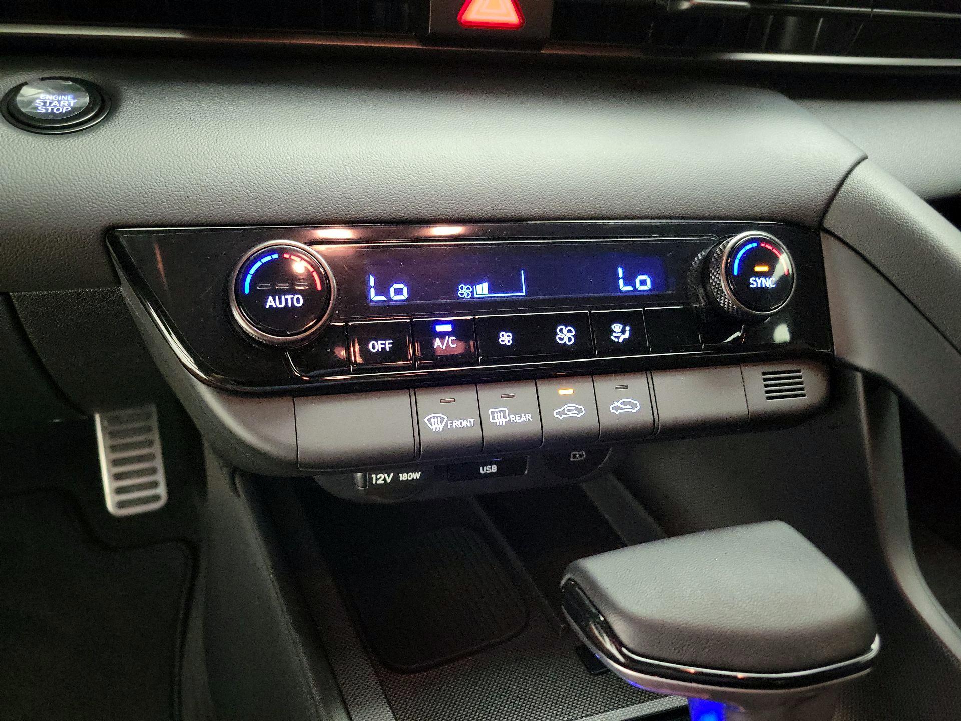 Thumbnail: 2025 Hyundai Elantra - 17
