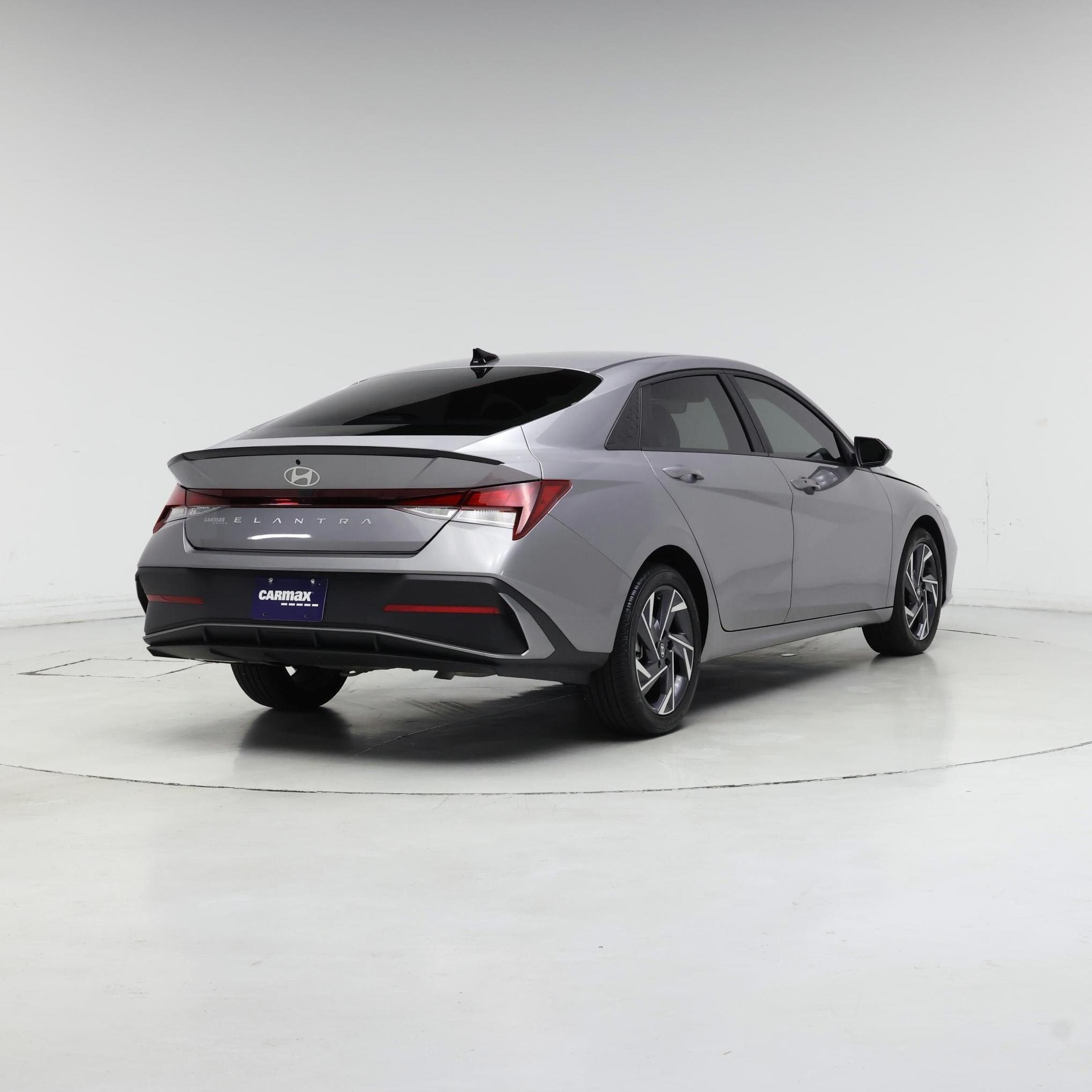 Thumbnail: 2025 Hyundai Elantra - 8
