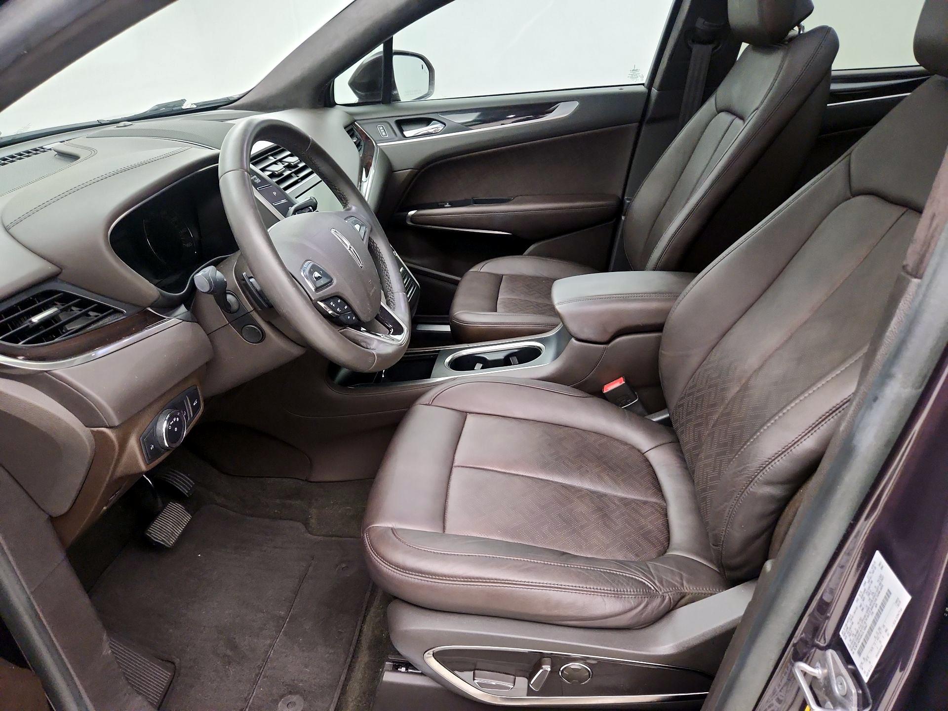 Thumbnail: 2019 Lincoln MKC - 11