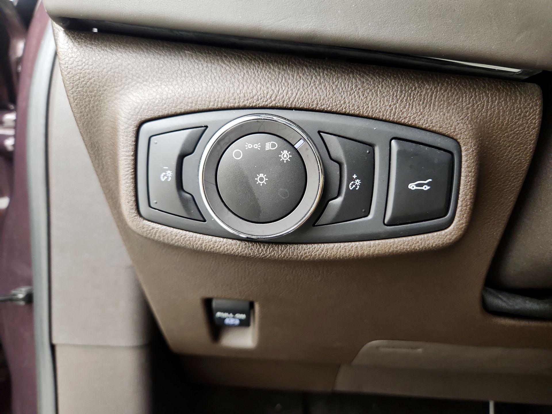 Thumbnail: 2019 Lincoln MKC - 13
