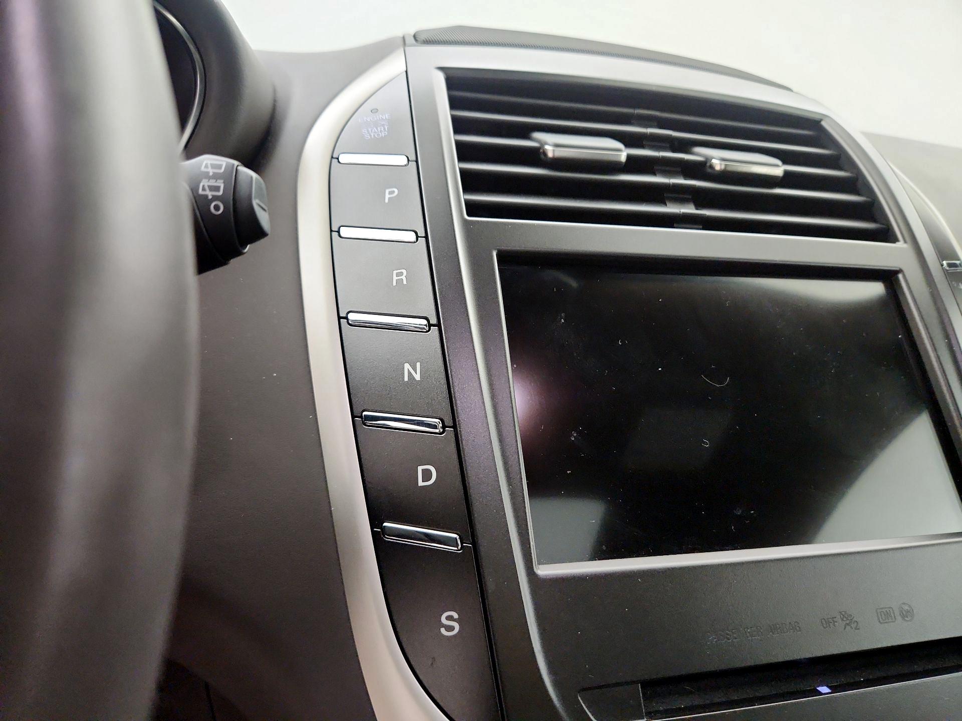 Thumbnail: 2019 Lincoln MKC - 18