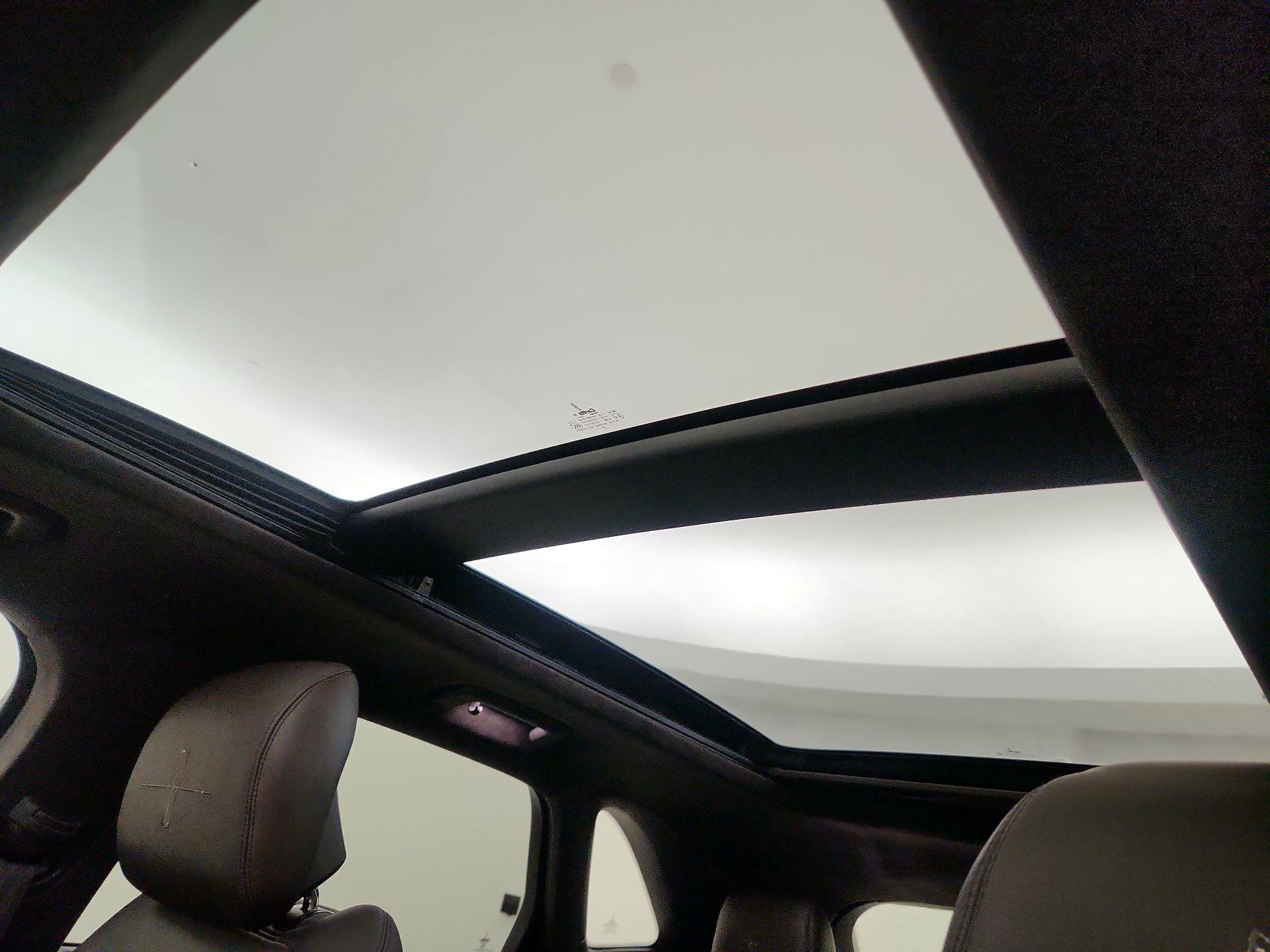 Thumbnail: 2019 Lincoln MKC - 20