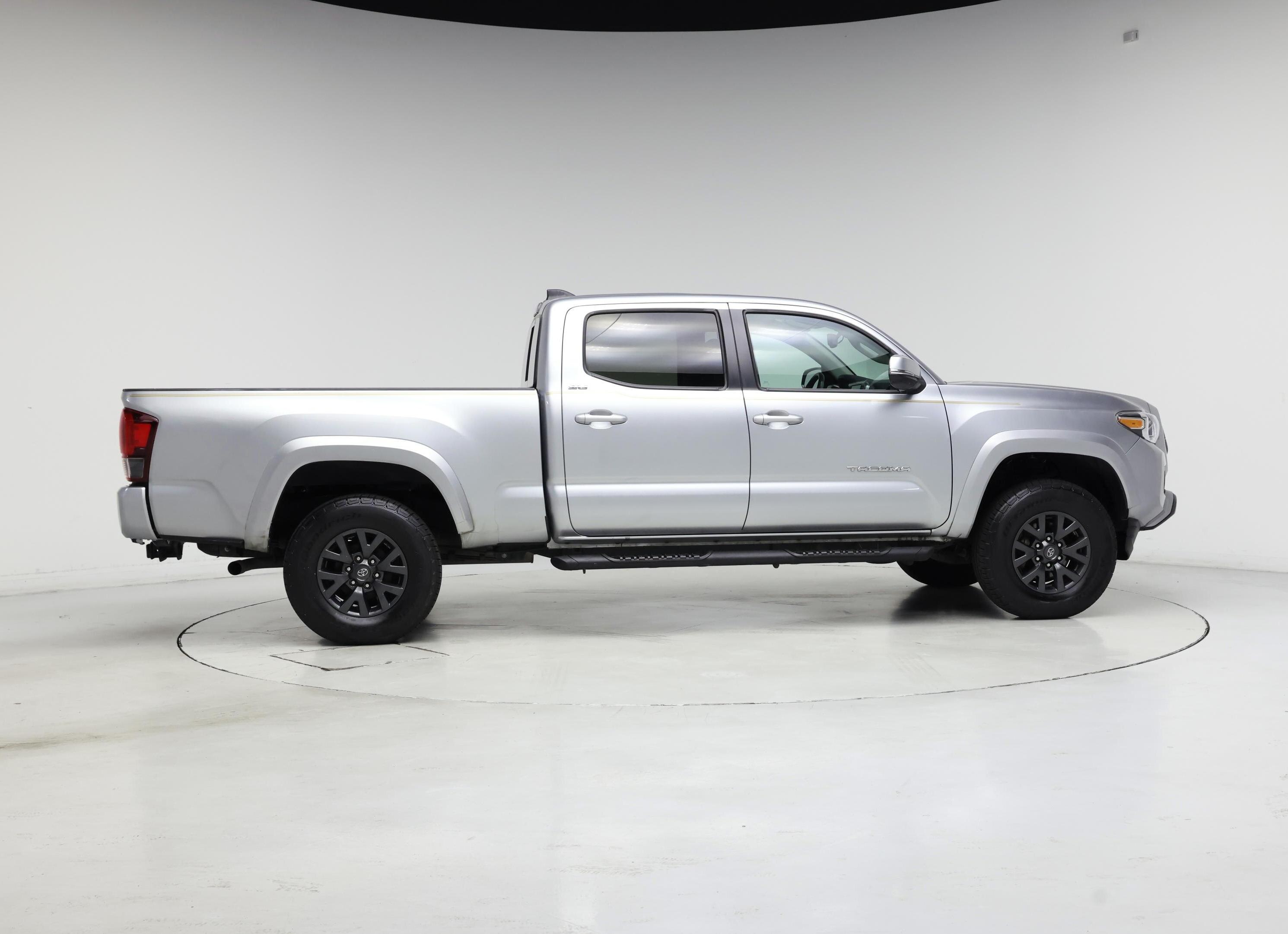Thumbnail: 2022 Toyota Tacoma - 7