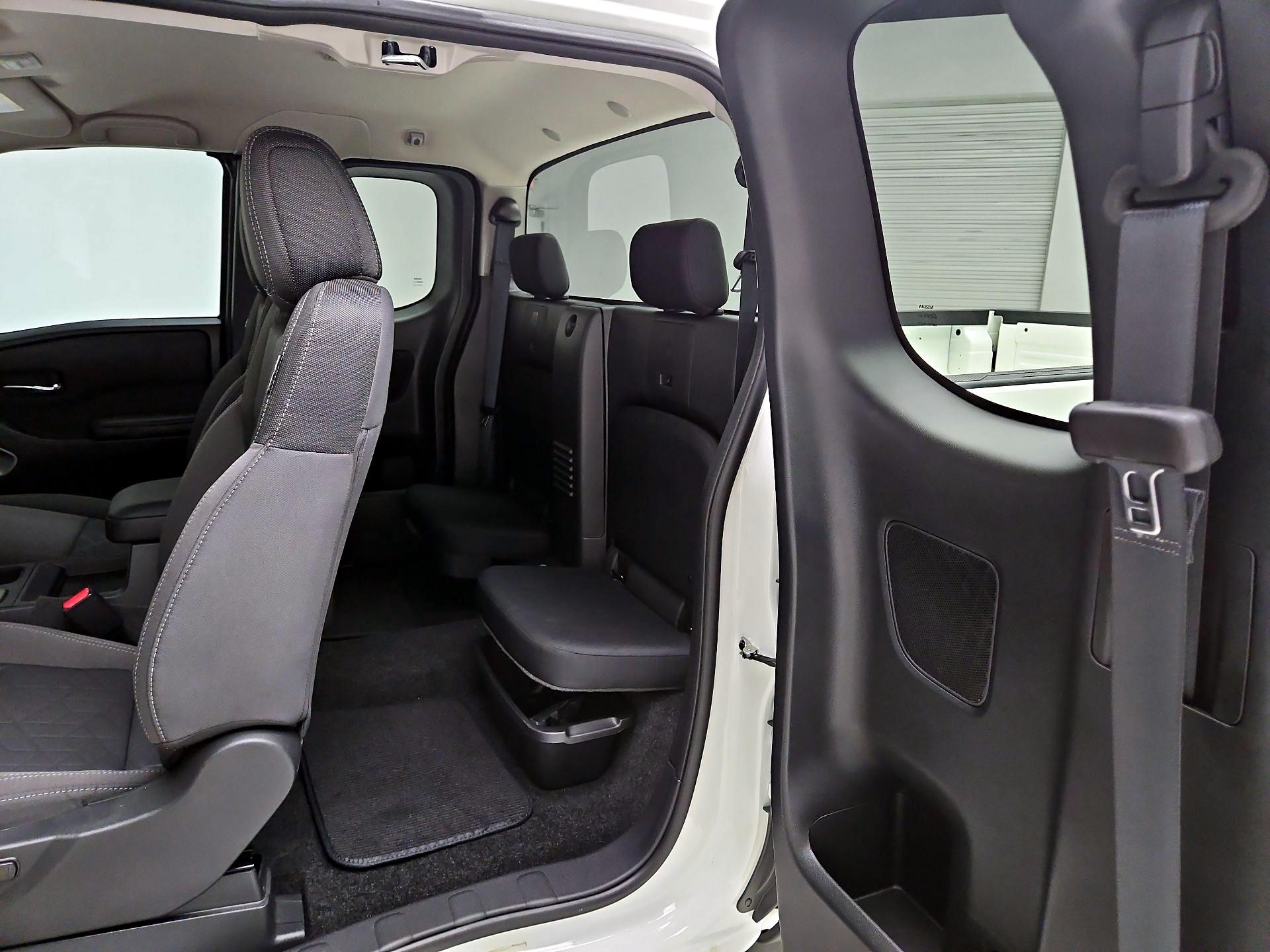 Thumbnail: 2025 Nissan Frontier - 19