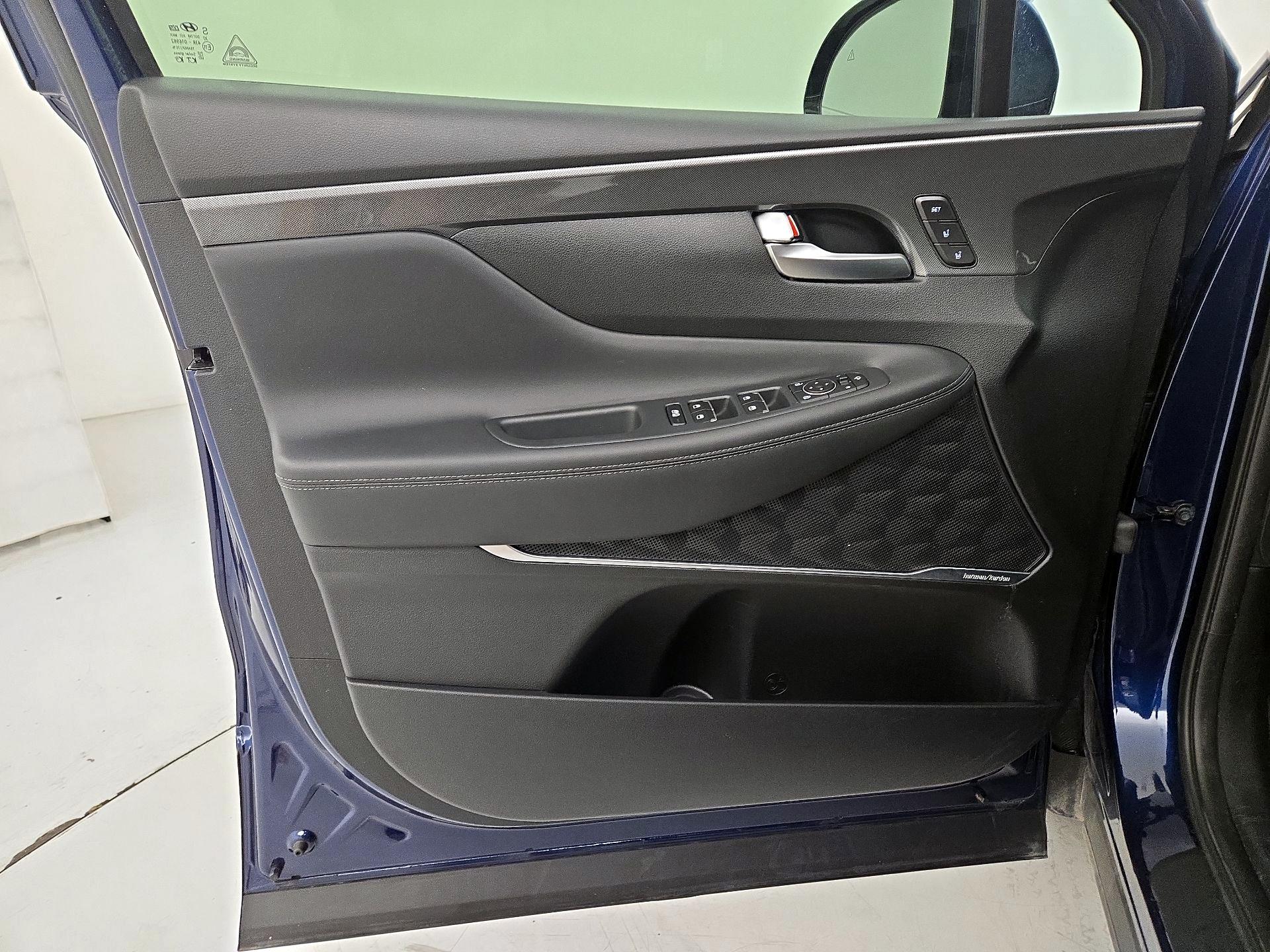 Thumbnail: 2023 Hyundai Santa Fe - 12