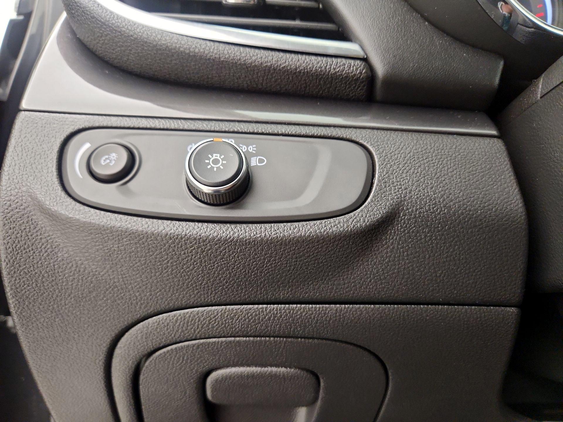 Thumbnail: 2018 Buick Encore - 13