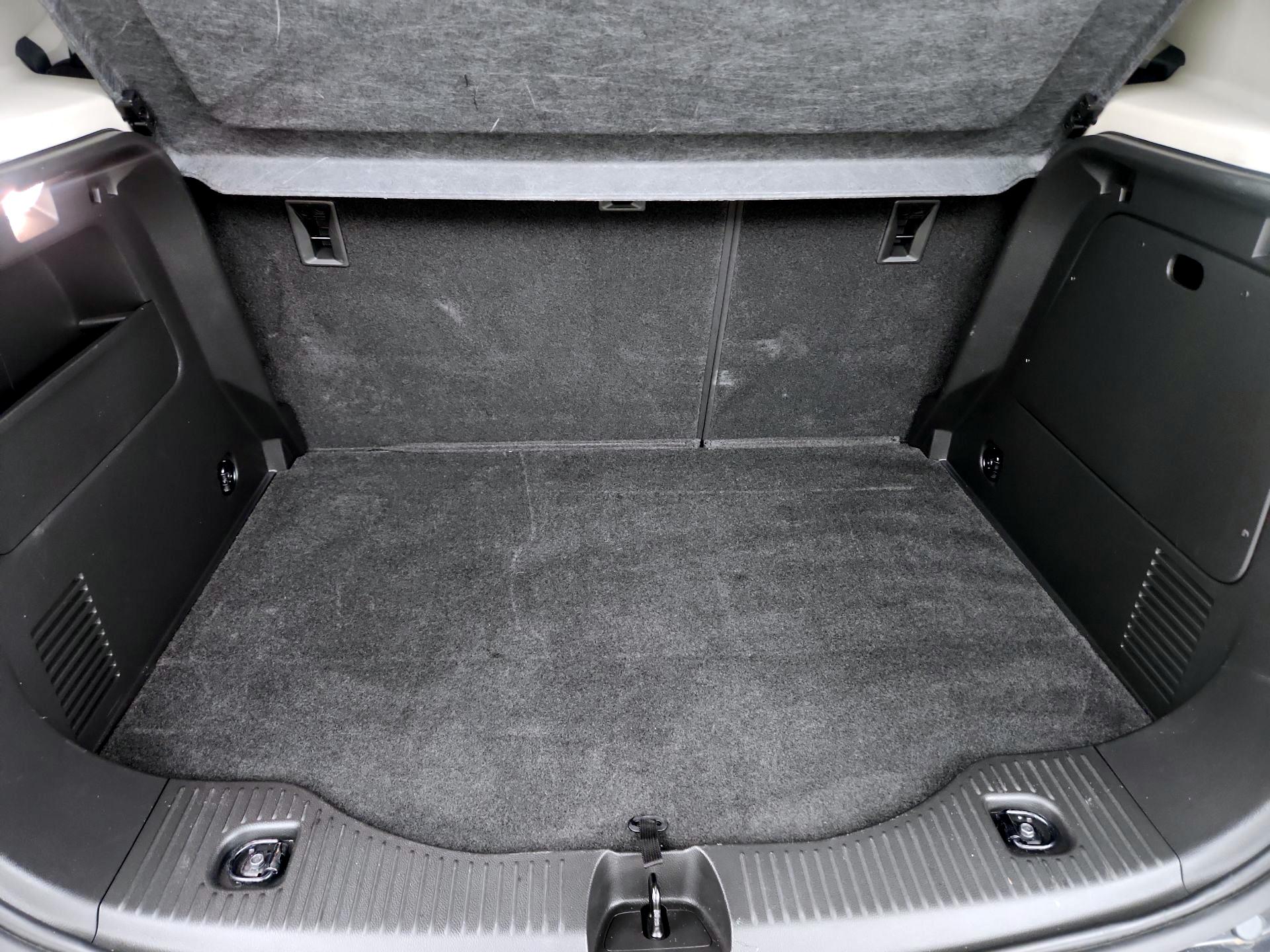 Thumbnail: 2018 Buick Encore - 20