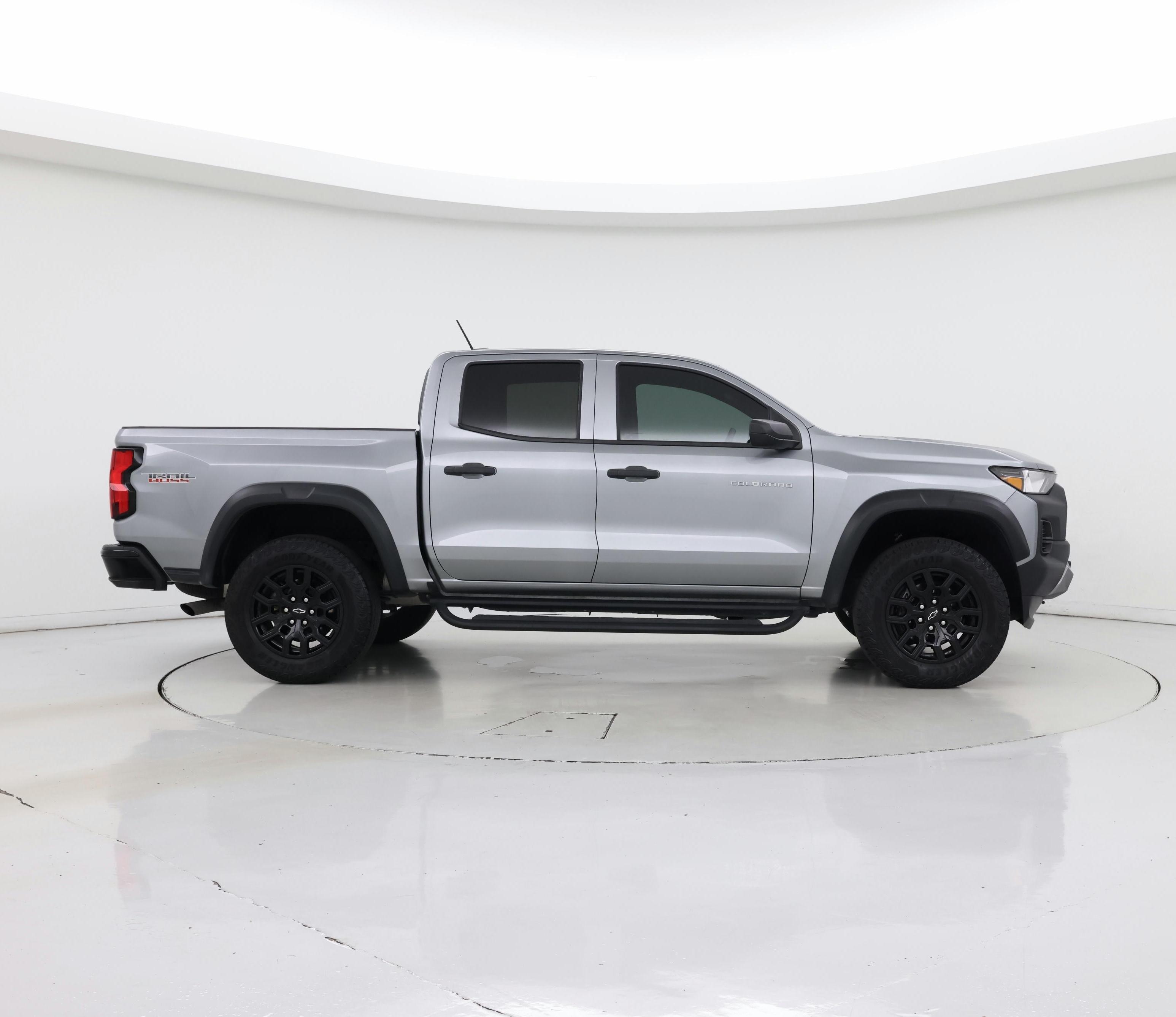 Thumbnail: 2024 Chevrolet Colorado - 7