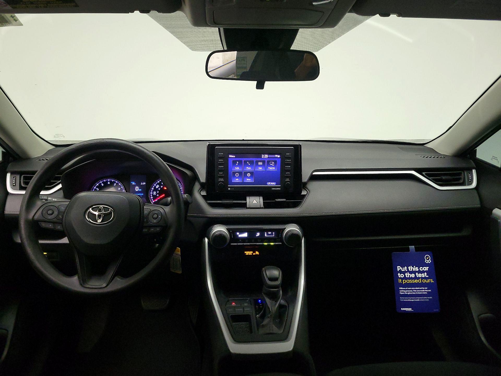 Thumbnail: 2021 Toyota RAV4 - 9