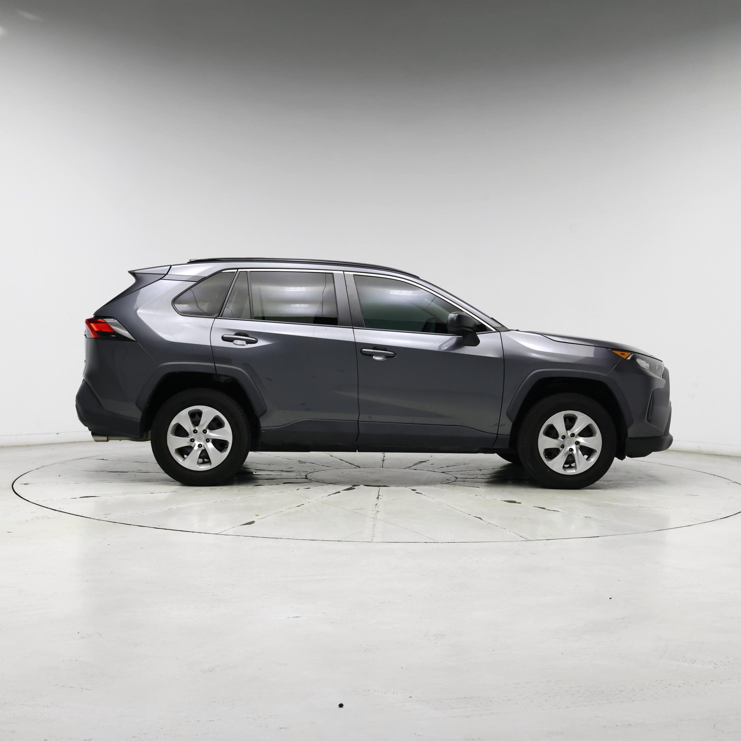 Thumbnail: 2021 Toyota RAV4 - 7