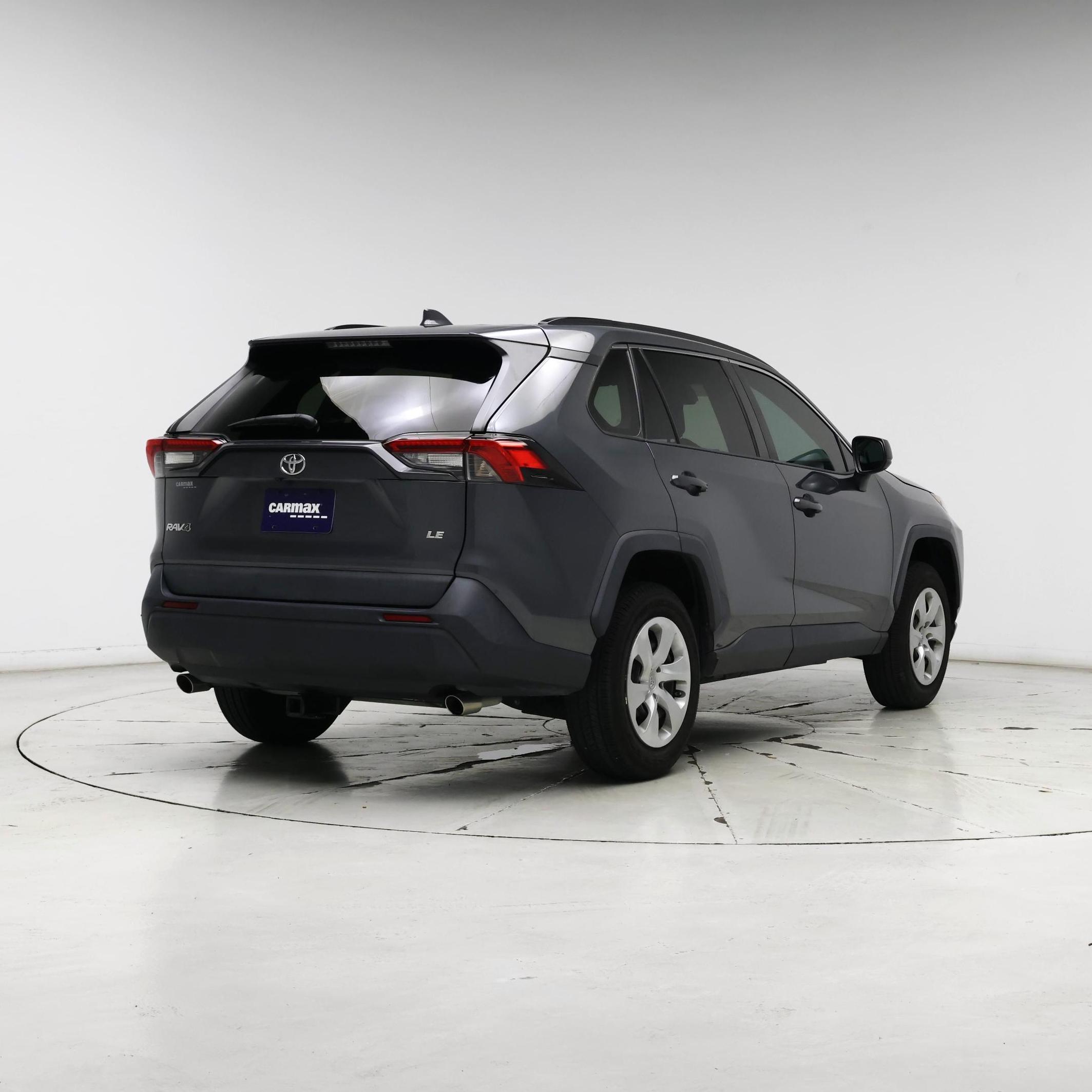 Thumbnail: 2021 Toyota RAV4 - 8