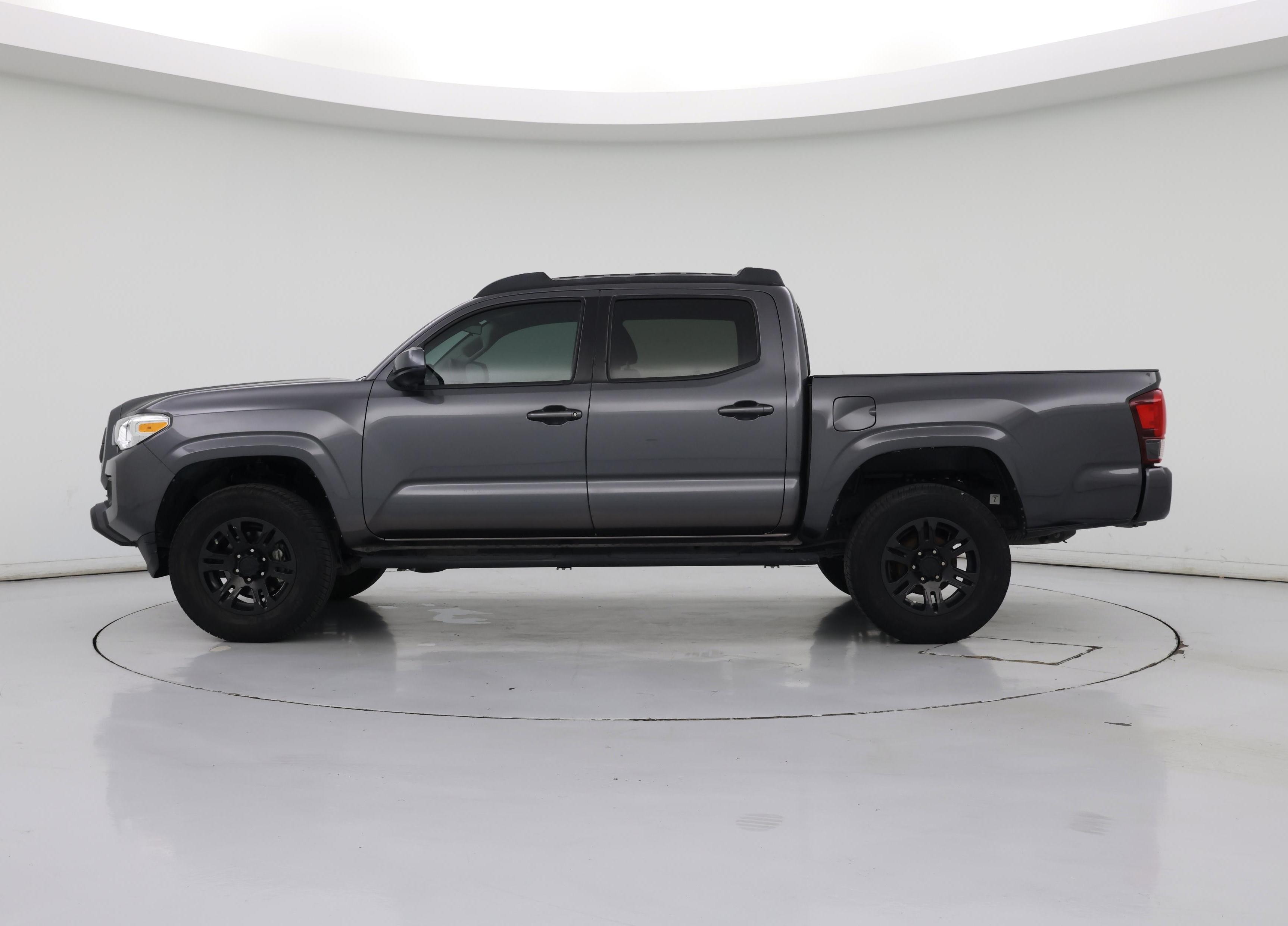 Thumbnail: 2021 Toyota Tacoma - 3