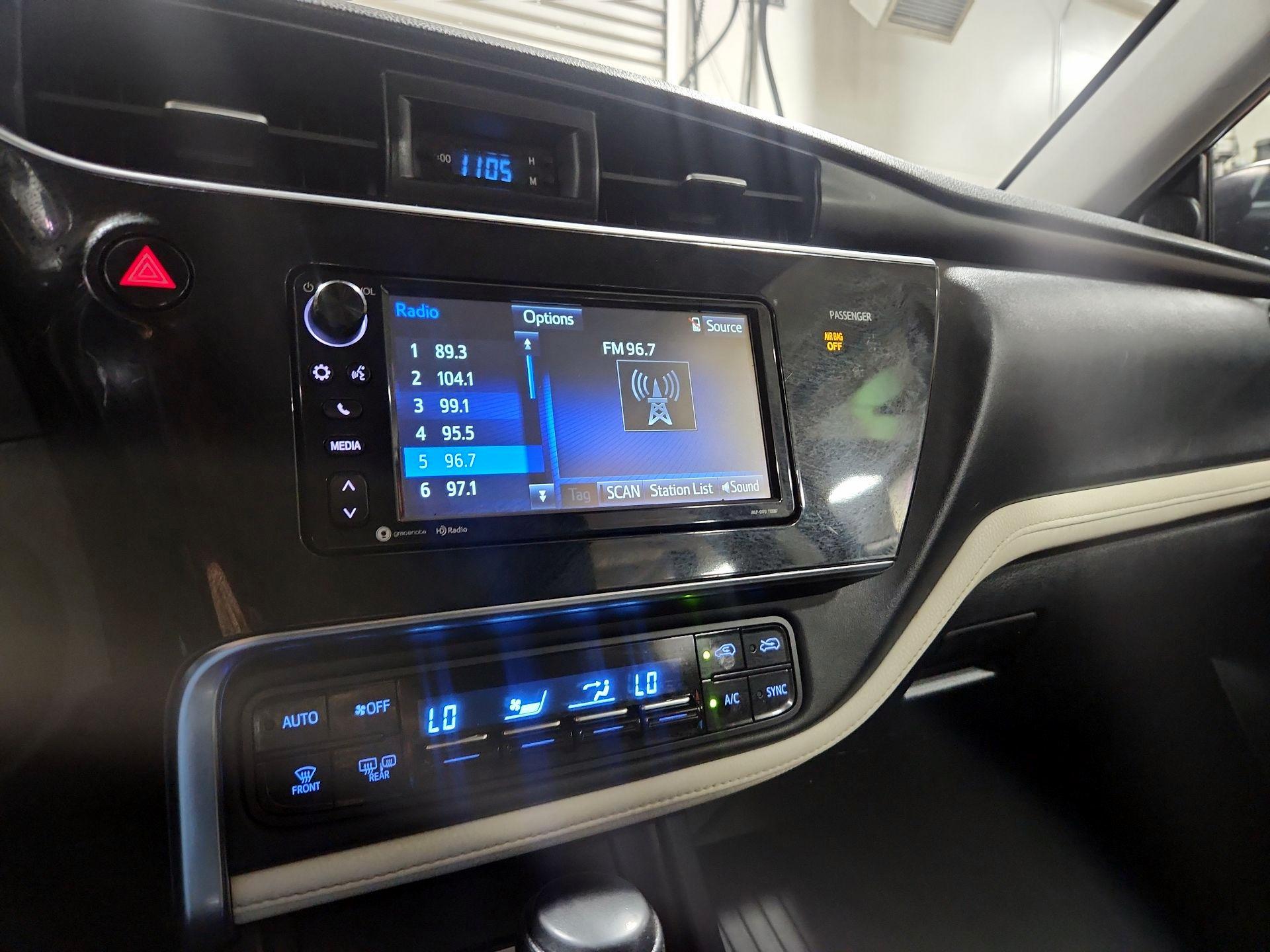 Thumbnail: 2017 Toyota Corolla iM - 13