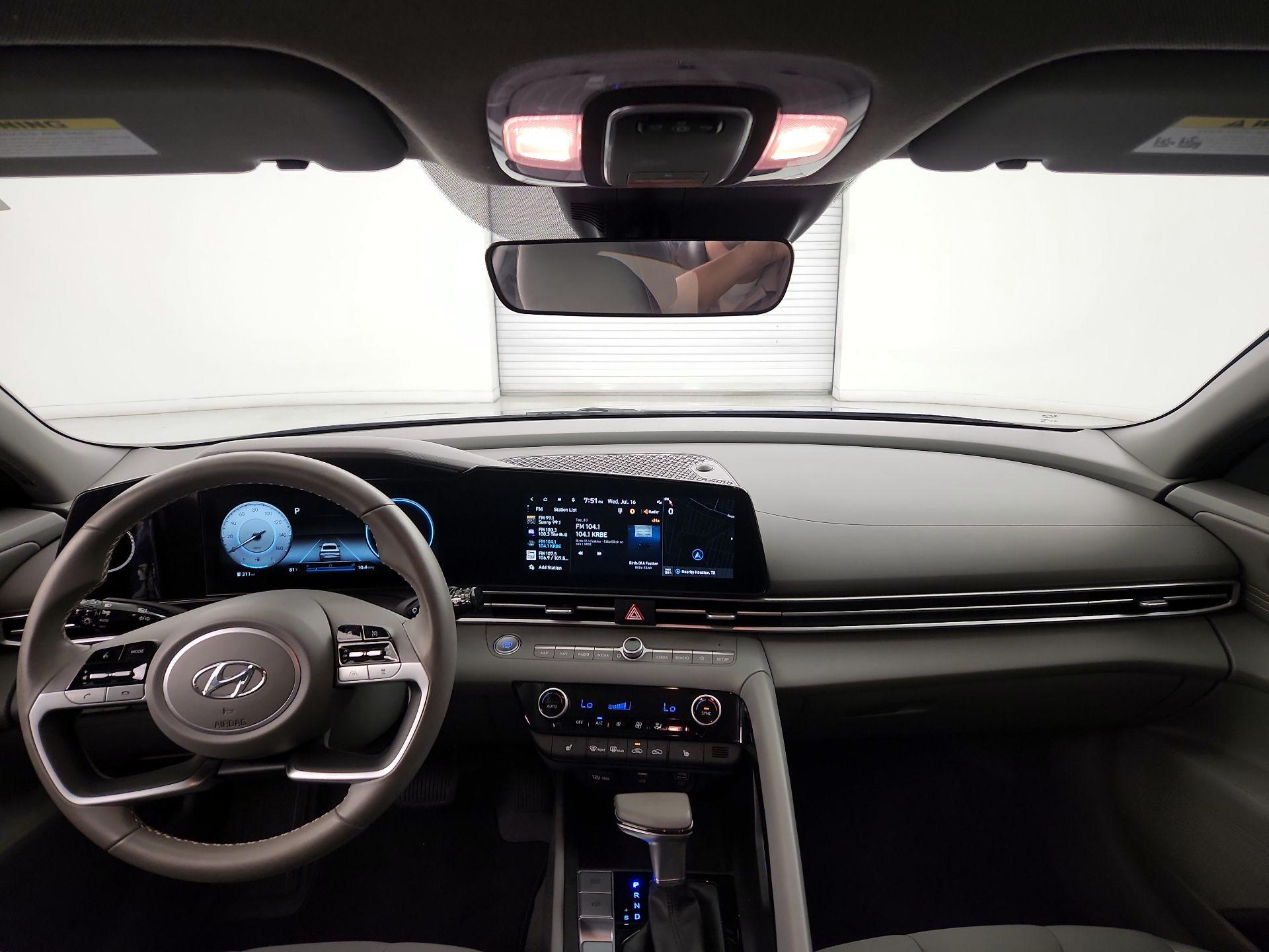 Thumbnail: 2023 Hyundai Elantra - 9