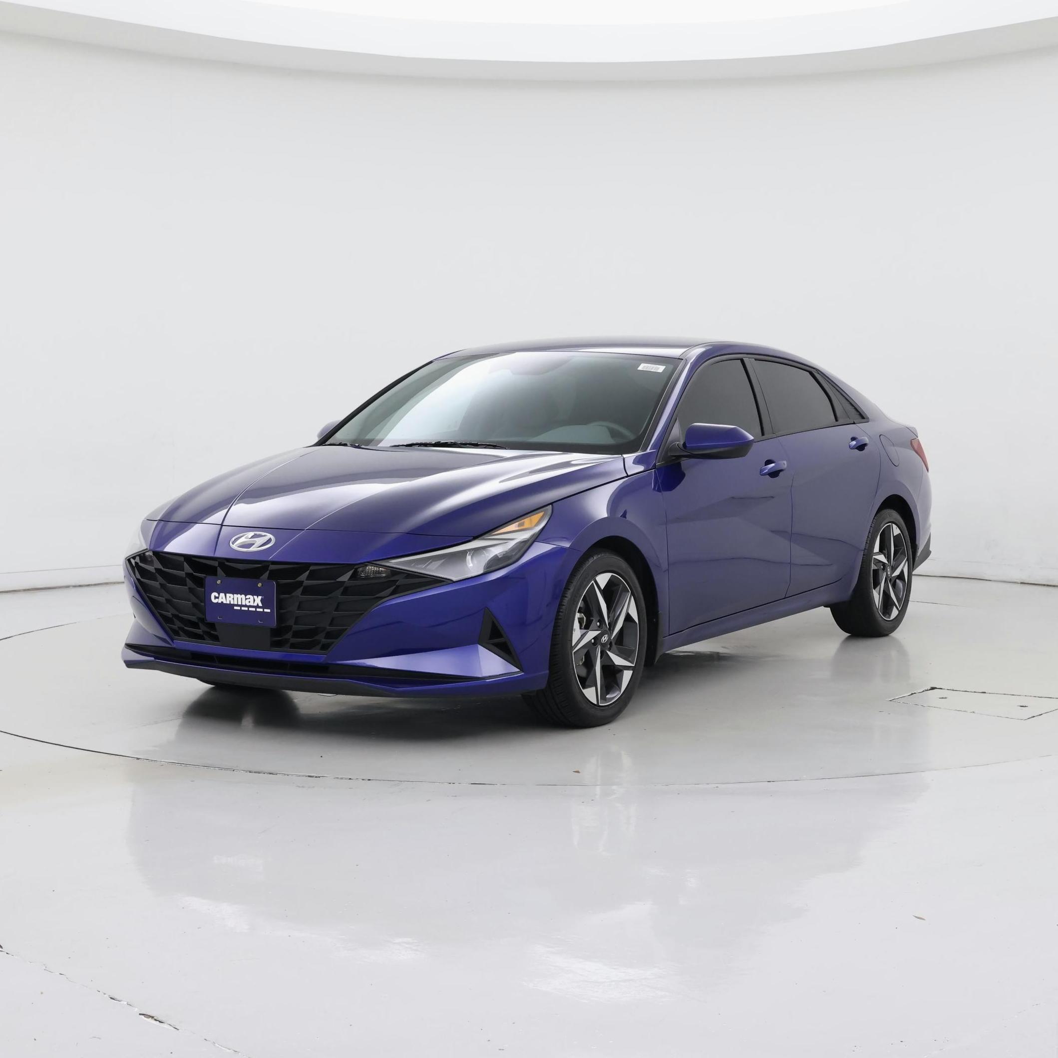 Thumbnail: 2023 Hyundai Elantra - 4