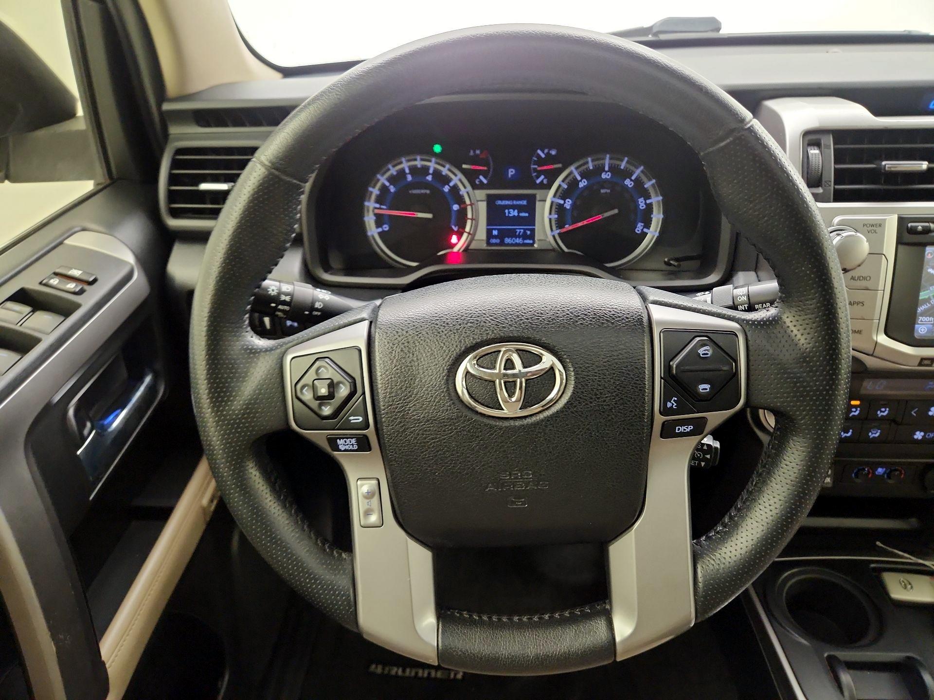 Thumbnail: 2016 Toyota 4Runner - 10