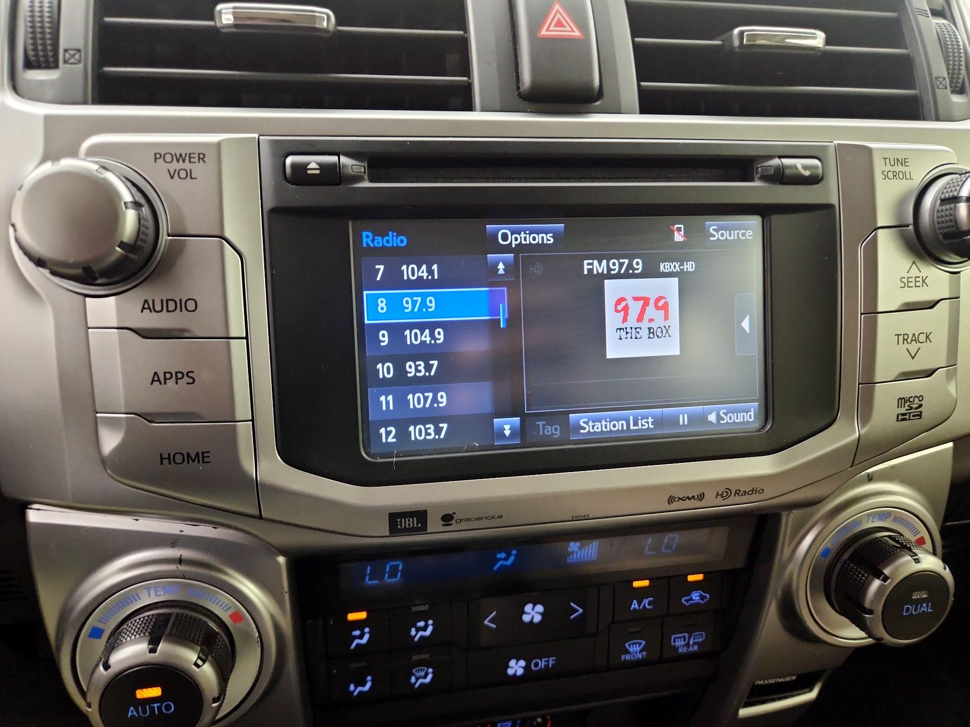 Thumbnail: 2016 Toyota 4Runner - 16