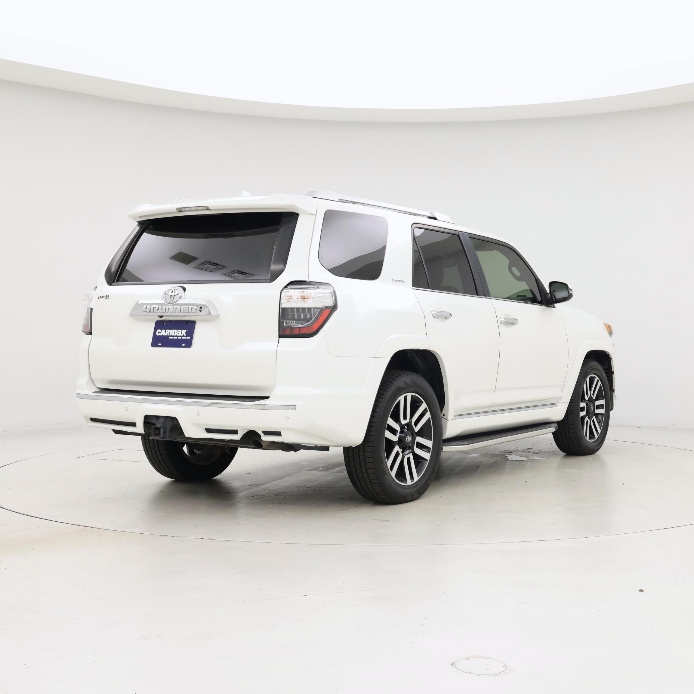 Thumbnail: 2016 Toyota 4Runner - 8