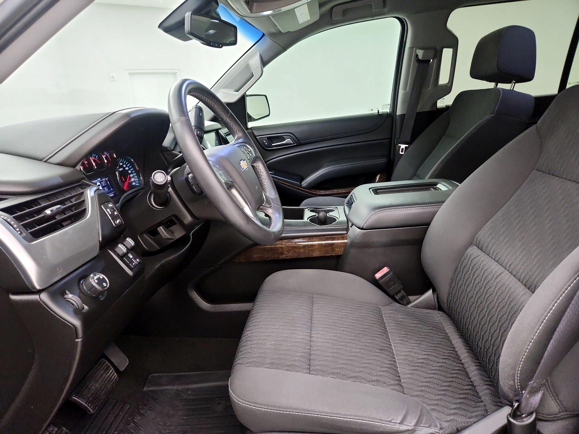 Thumbnail: 2017 Chevrolet Tahoe - 11
