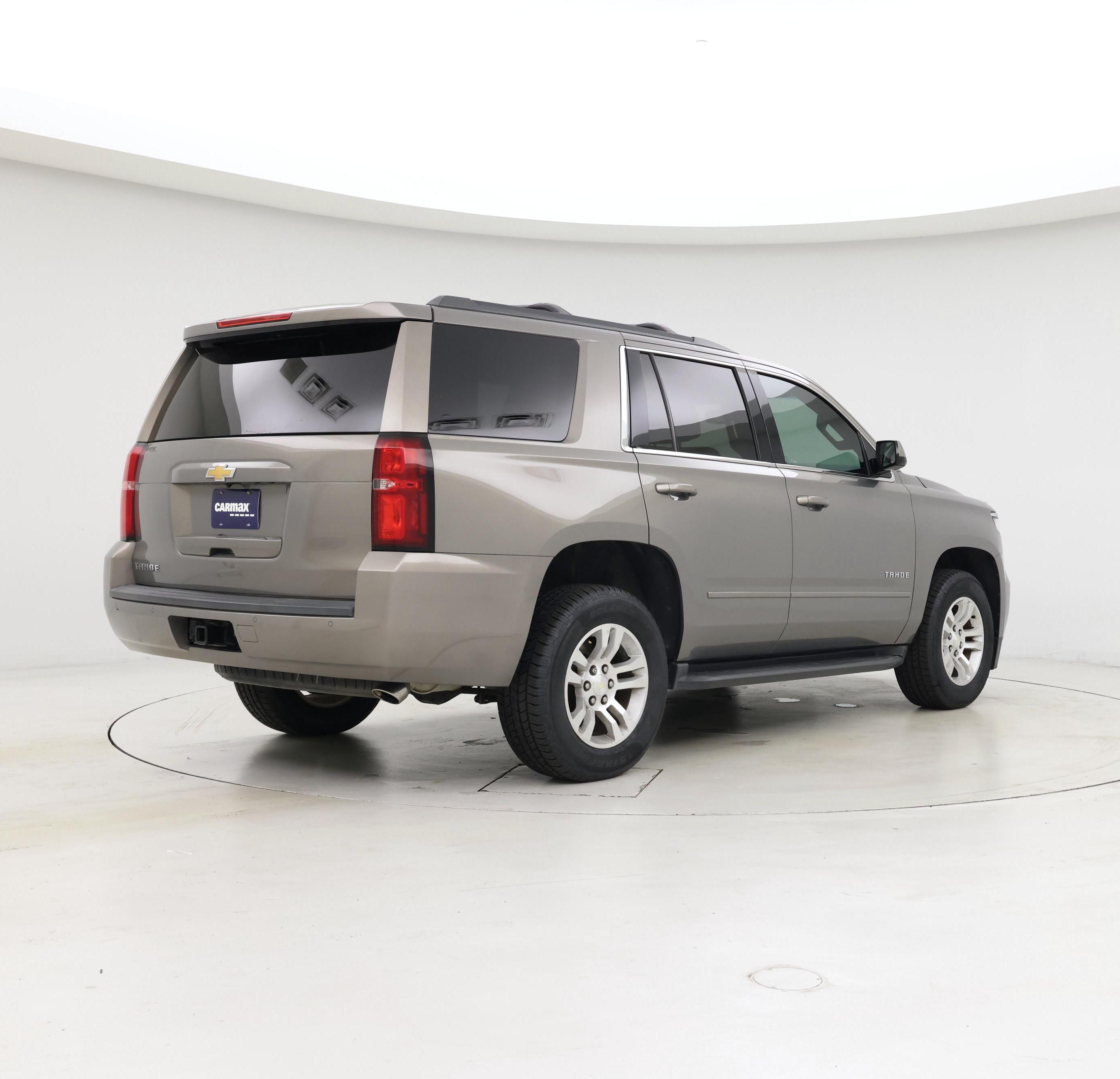 Thumbnail: 2017 Chevrolet Tahoe - 8