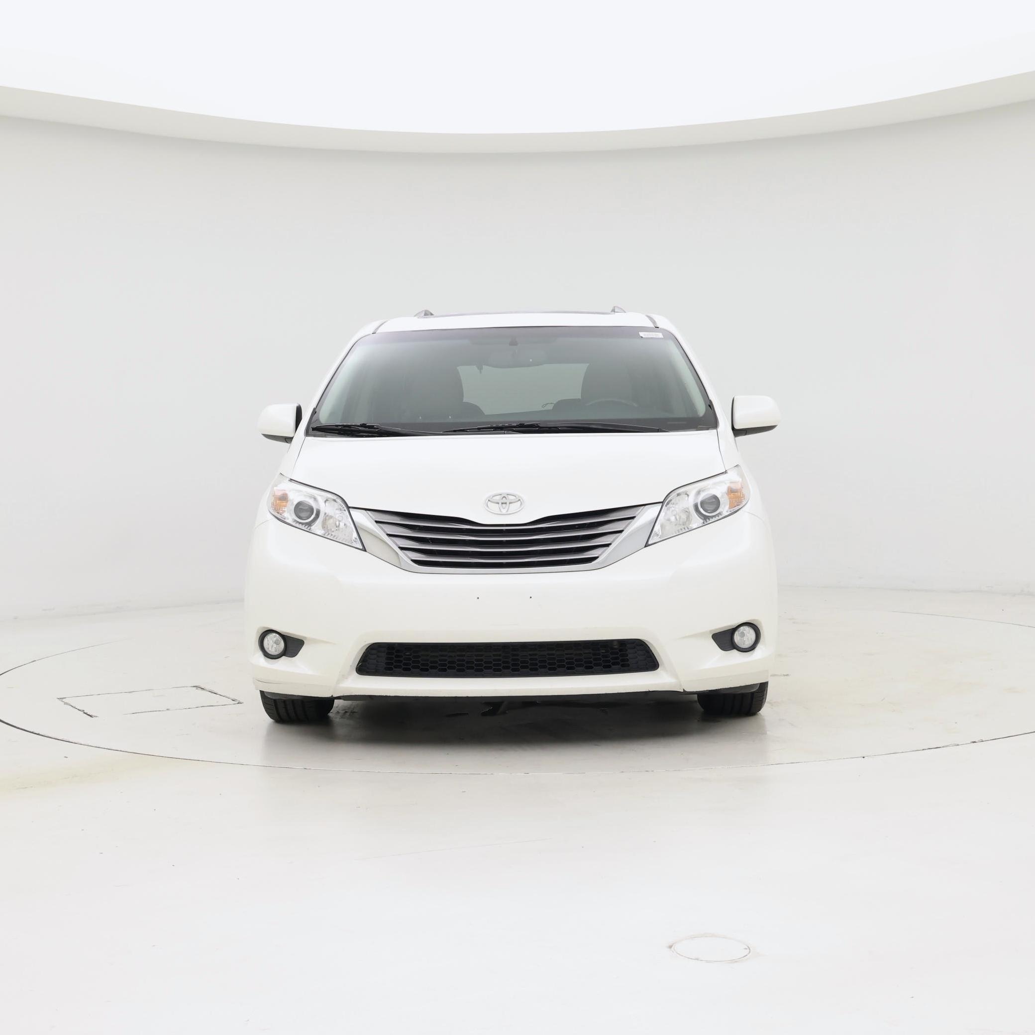 Thumbnail: 2017 Toyota Sienna - 5