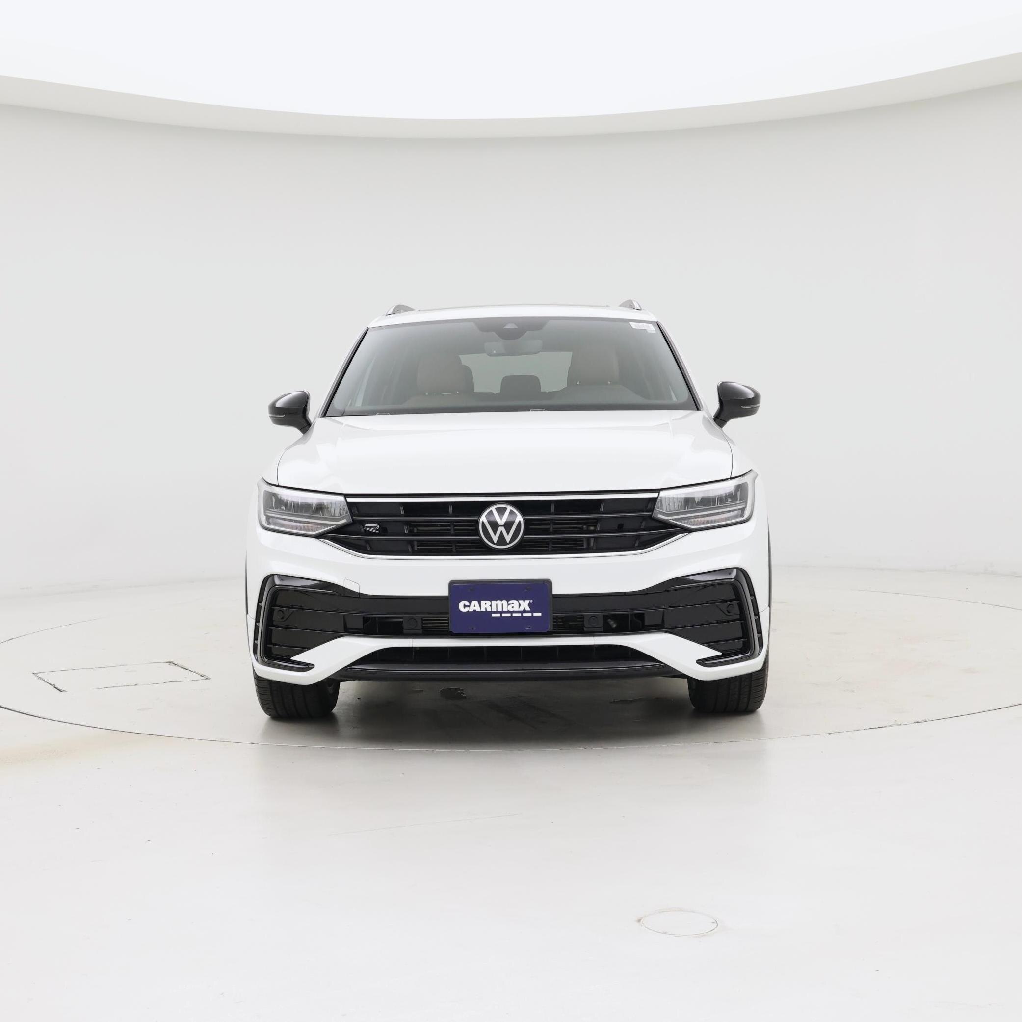 Thumbnail: 2023 Volkswagen Tiguan - 5