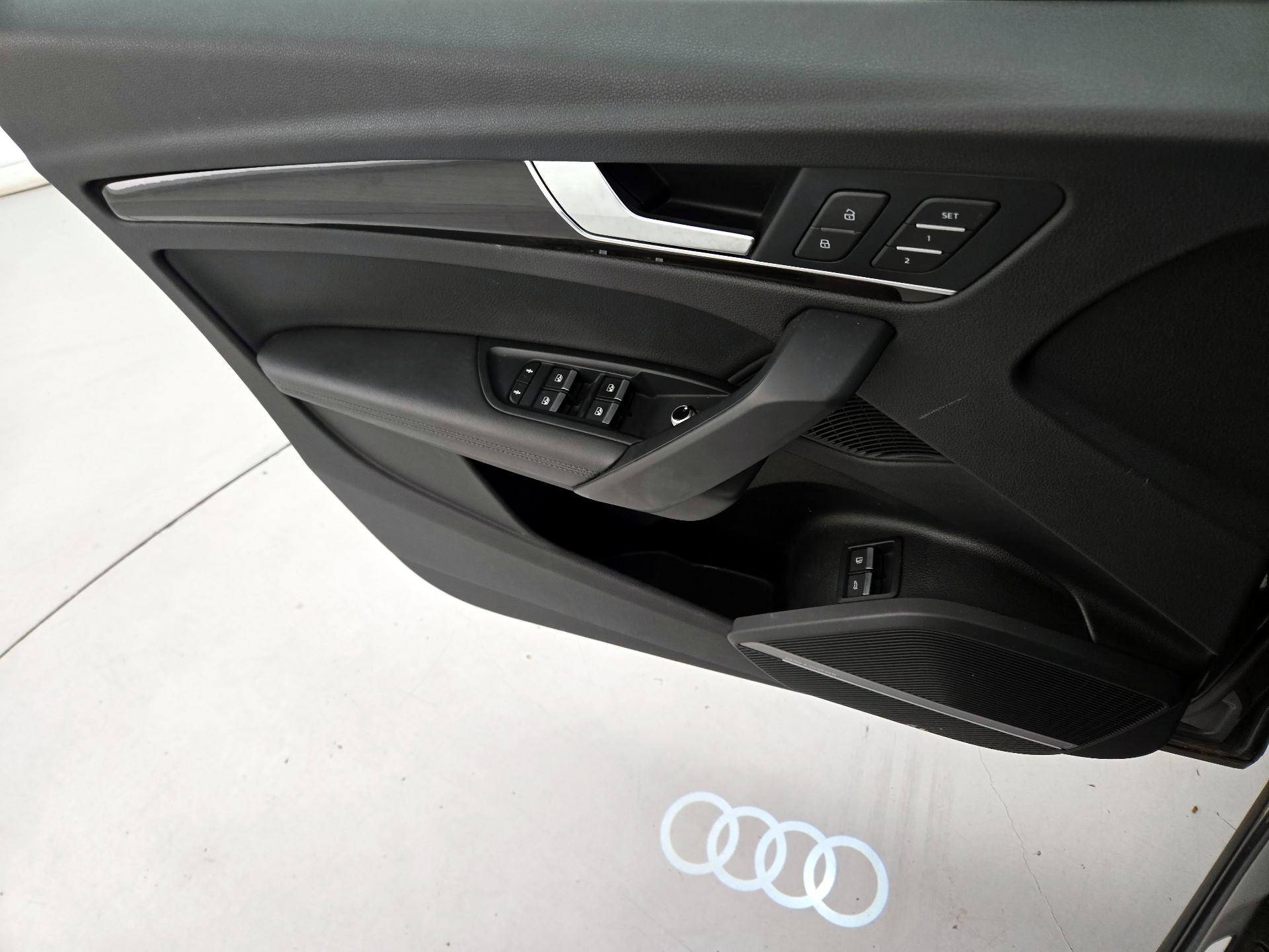 Thumbnail: 2020 Audi Q5 - 12