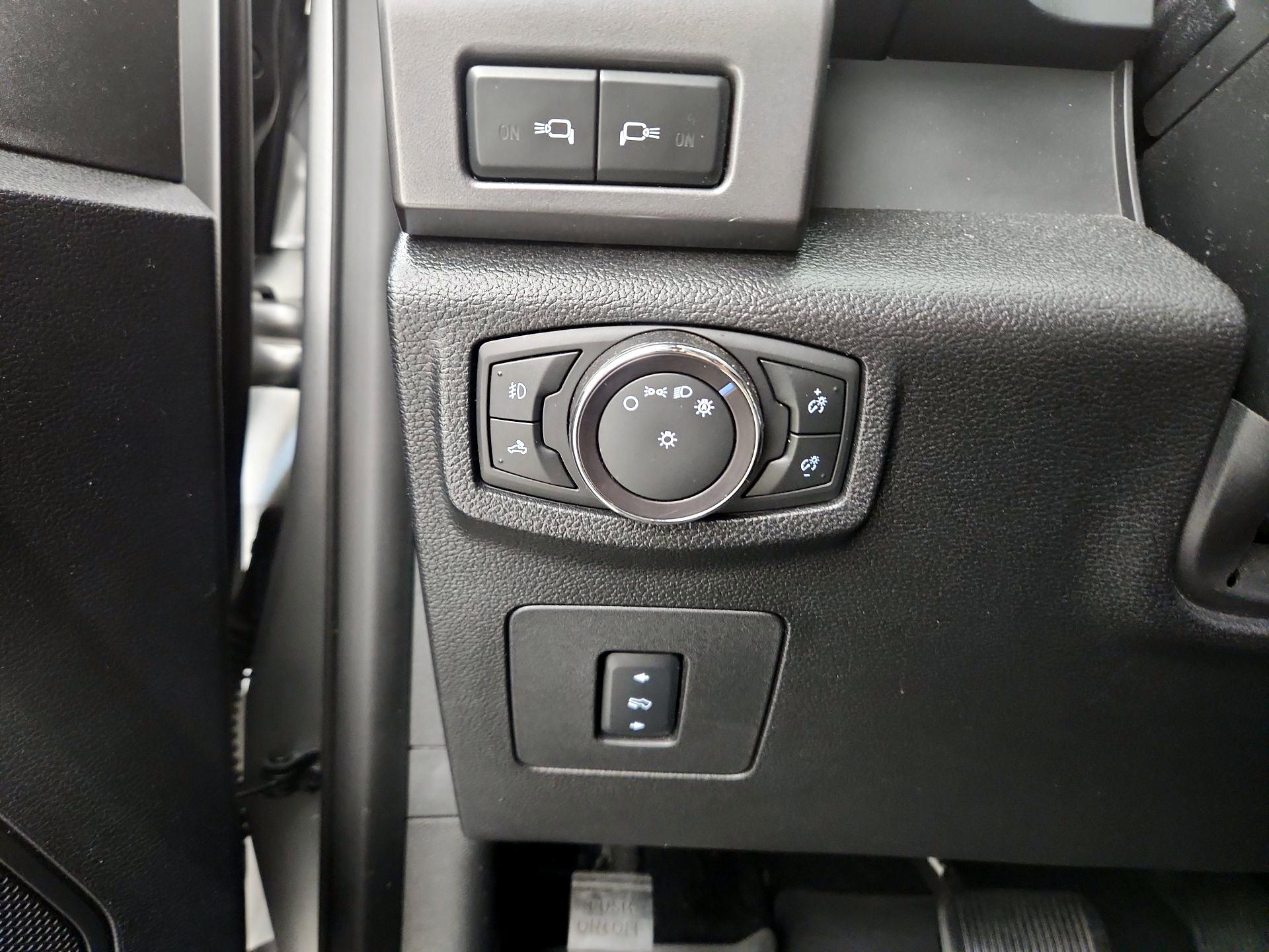 Thumbnail: 2017 Ford F-150 - 13