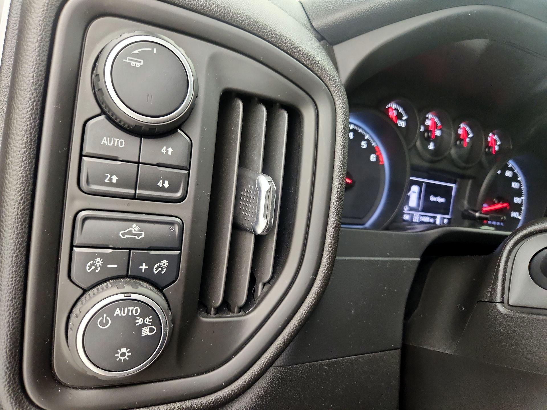 Thumbnail: 2021 Chevrolet Silverado 1500 - 13