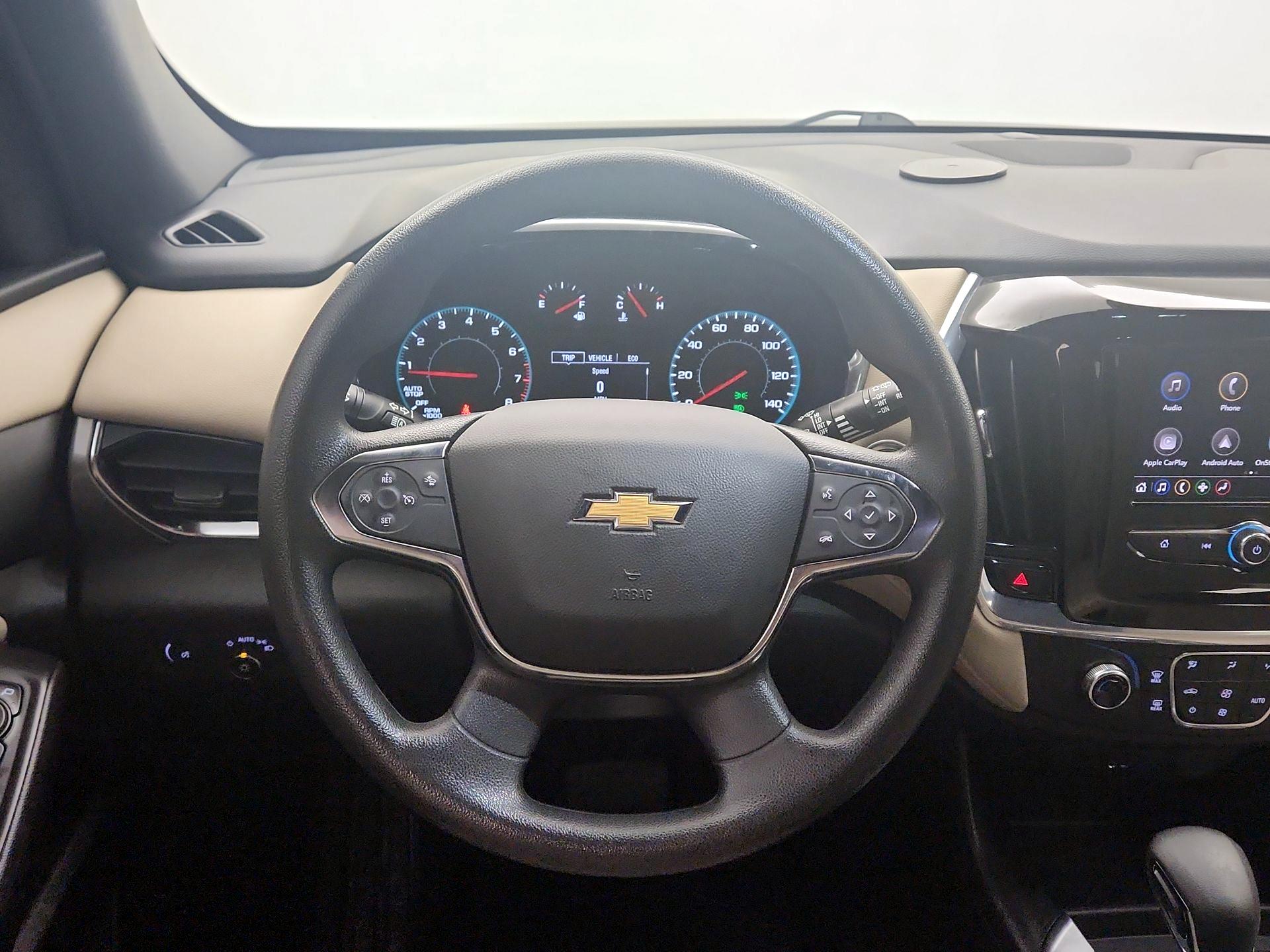 Thumbnail: 2022 Chevrolet Traverse - 10