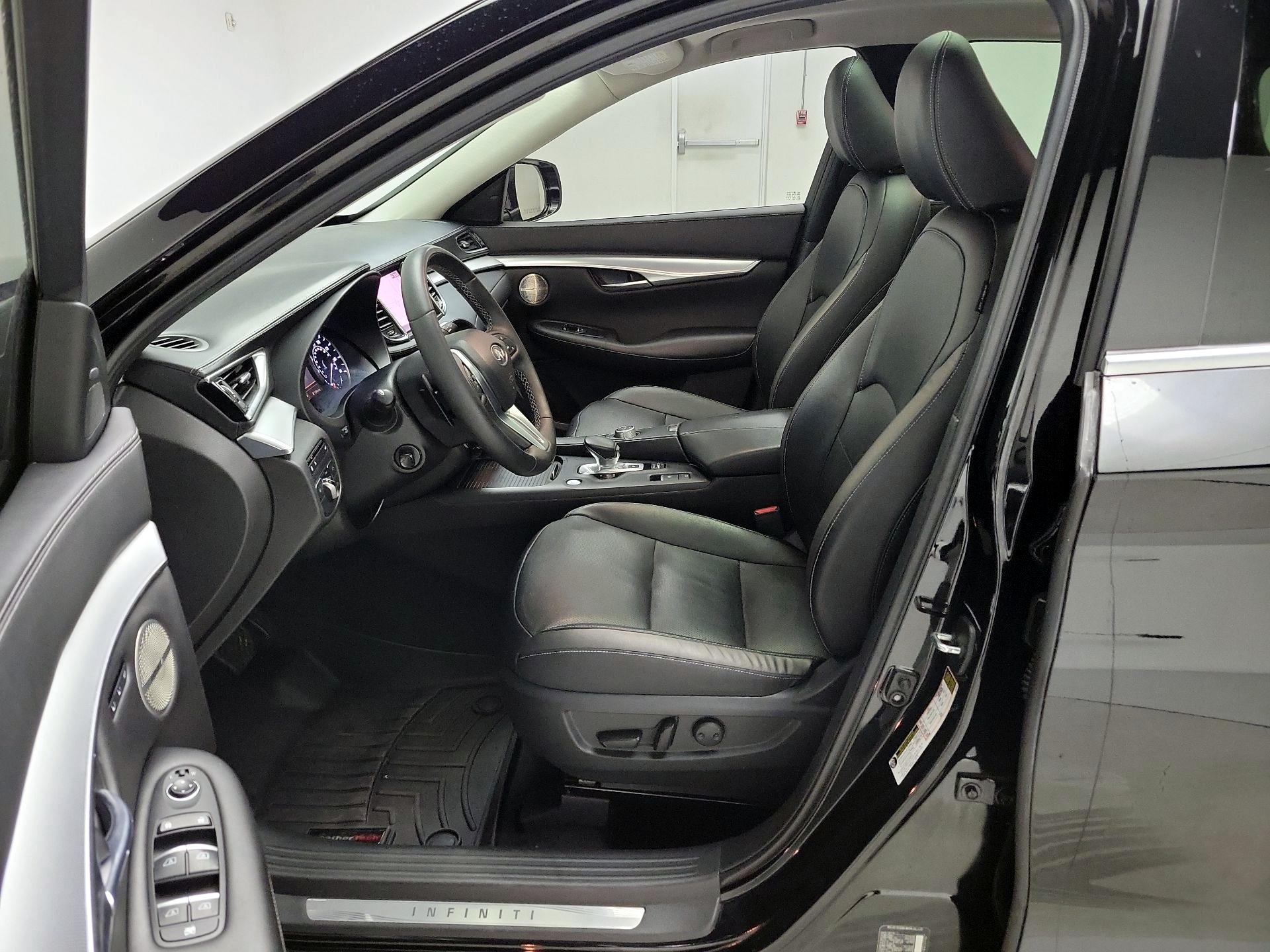 Thumbnail: 2019 INFINITI QX50 - 11