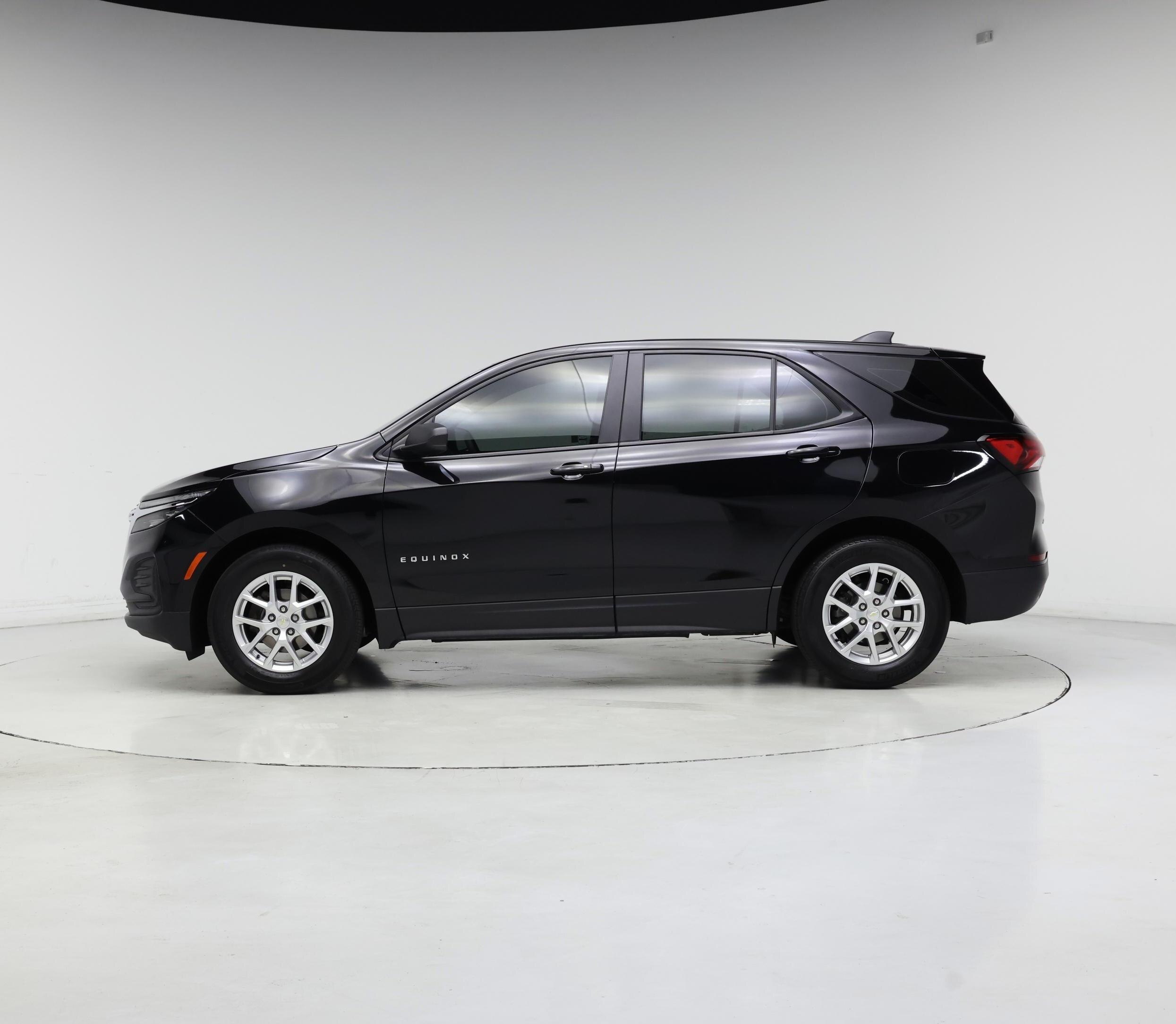 Thumbnail: 2024 Chevrolet Equinox - 3