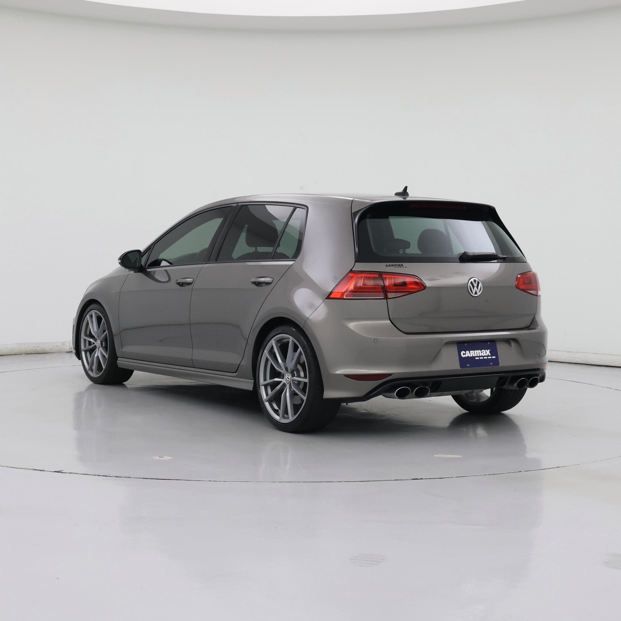 Thumbnail: 2017 Volkswagen Golf - 2