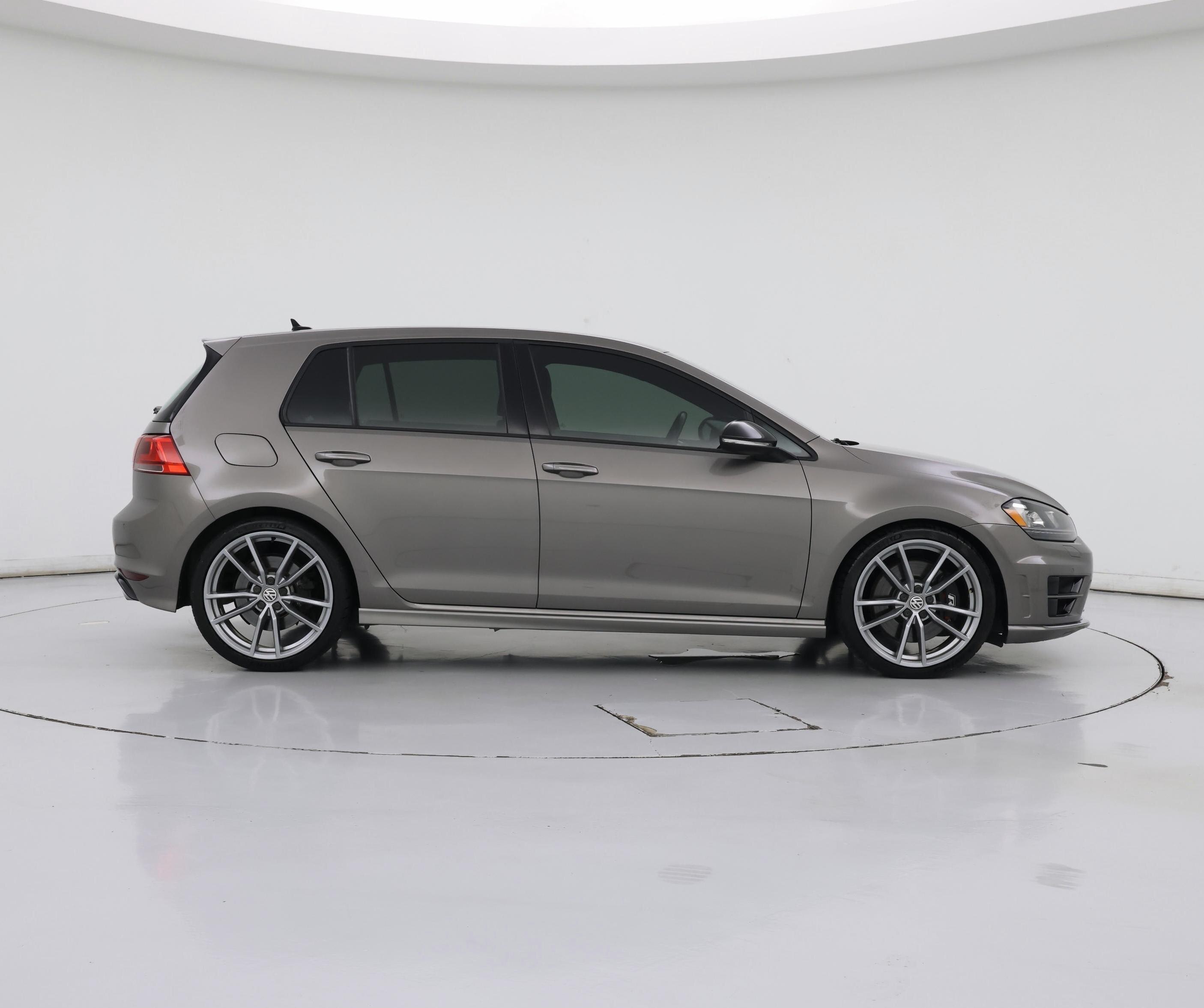 Thumbnail: 2017 Volkswagen Golf - 7